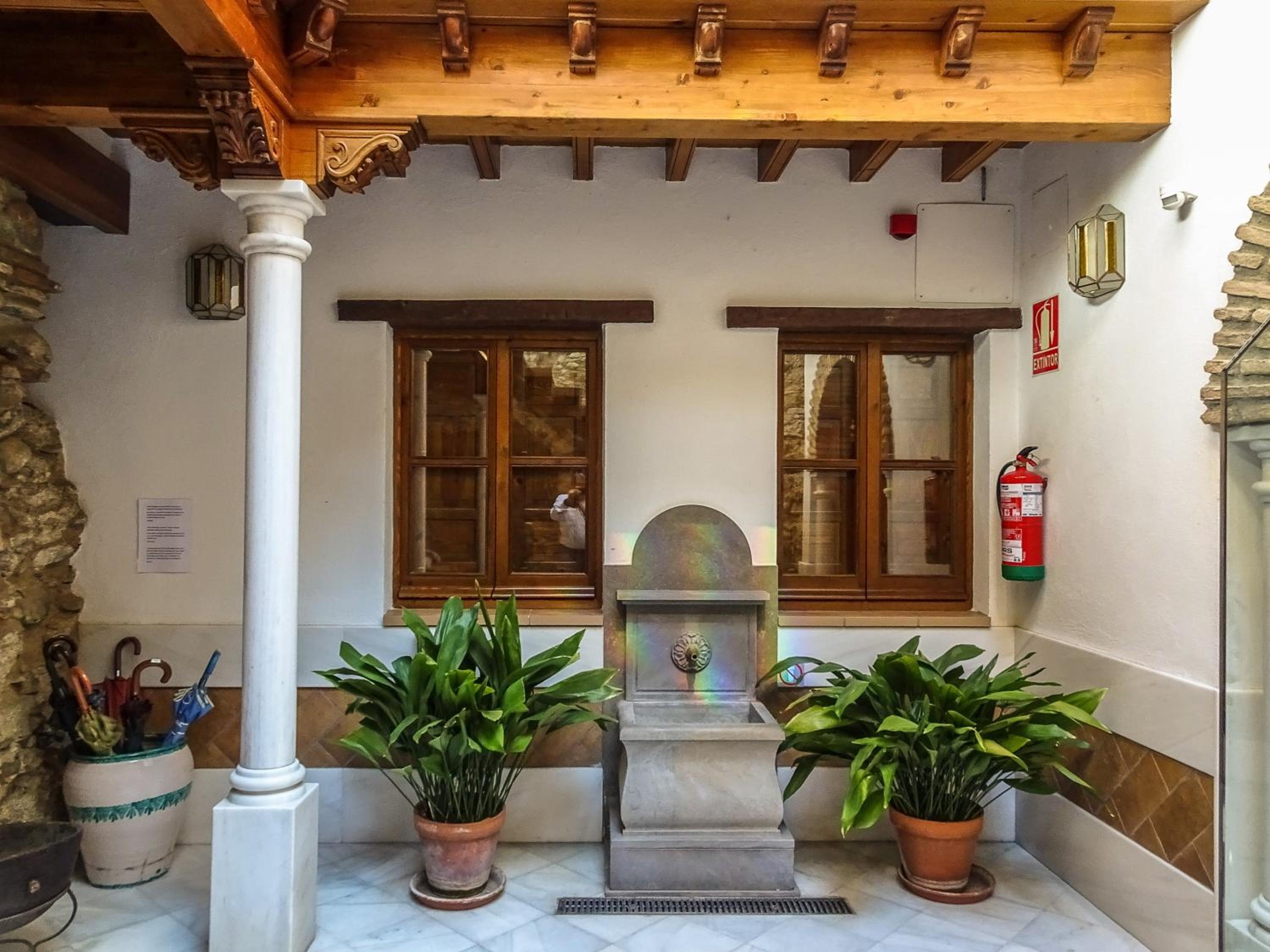 Apartamentos Alhambra