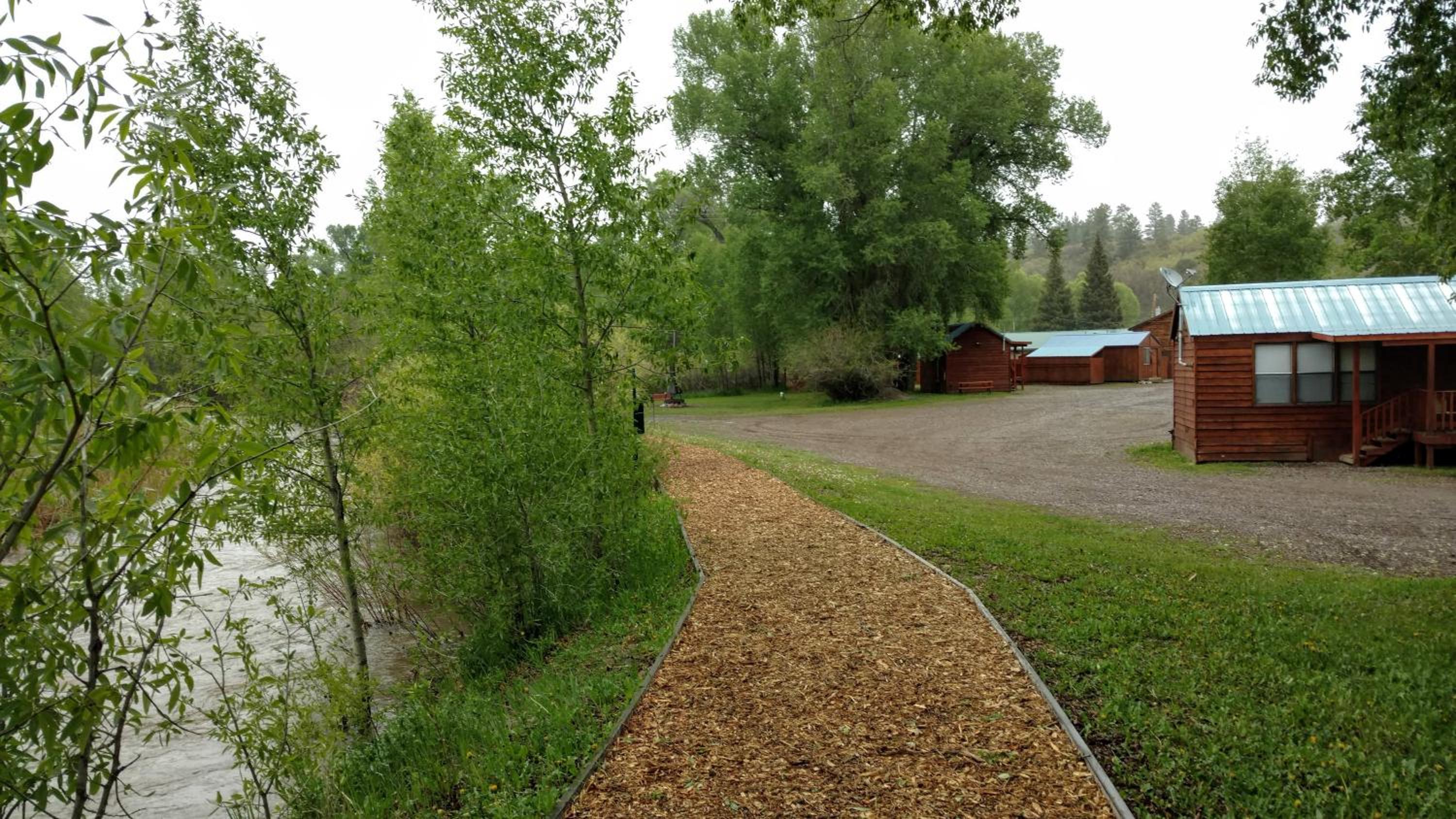 Chama River Bend Lodge