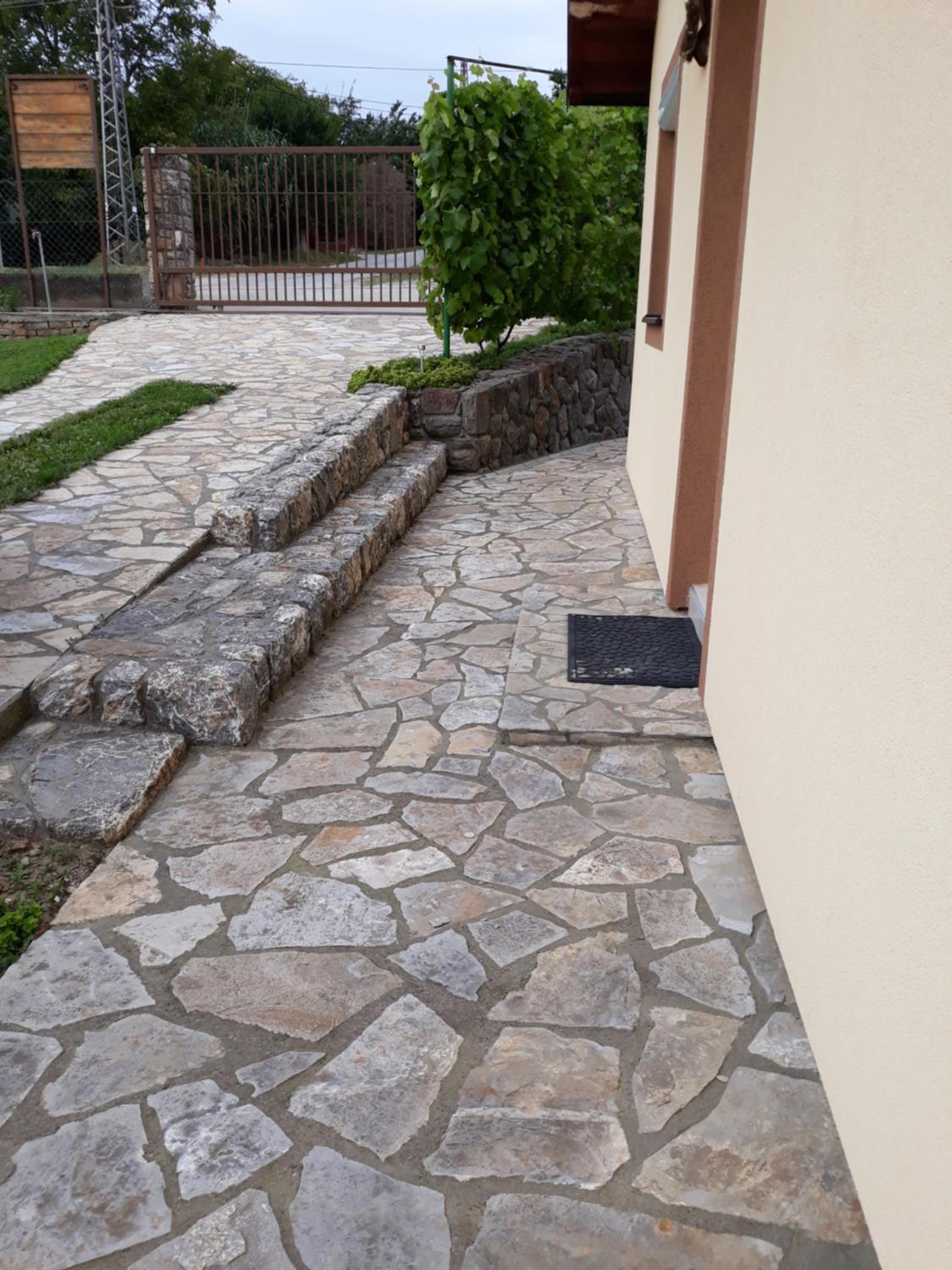 Photo 28