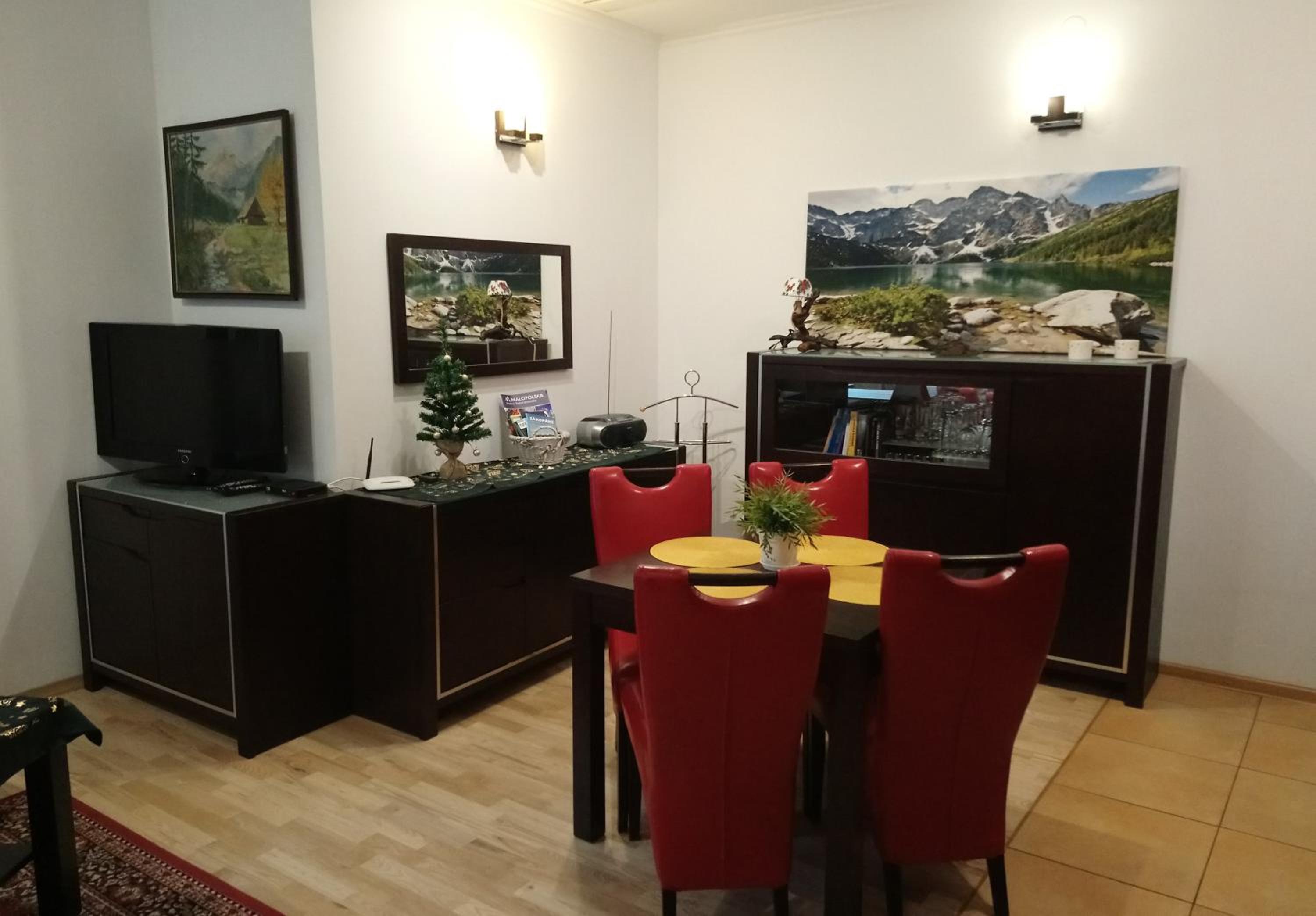 Apartament Radowid 15 w centrum z basenem view 3