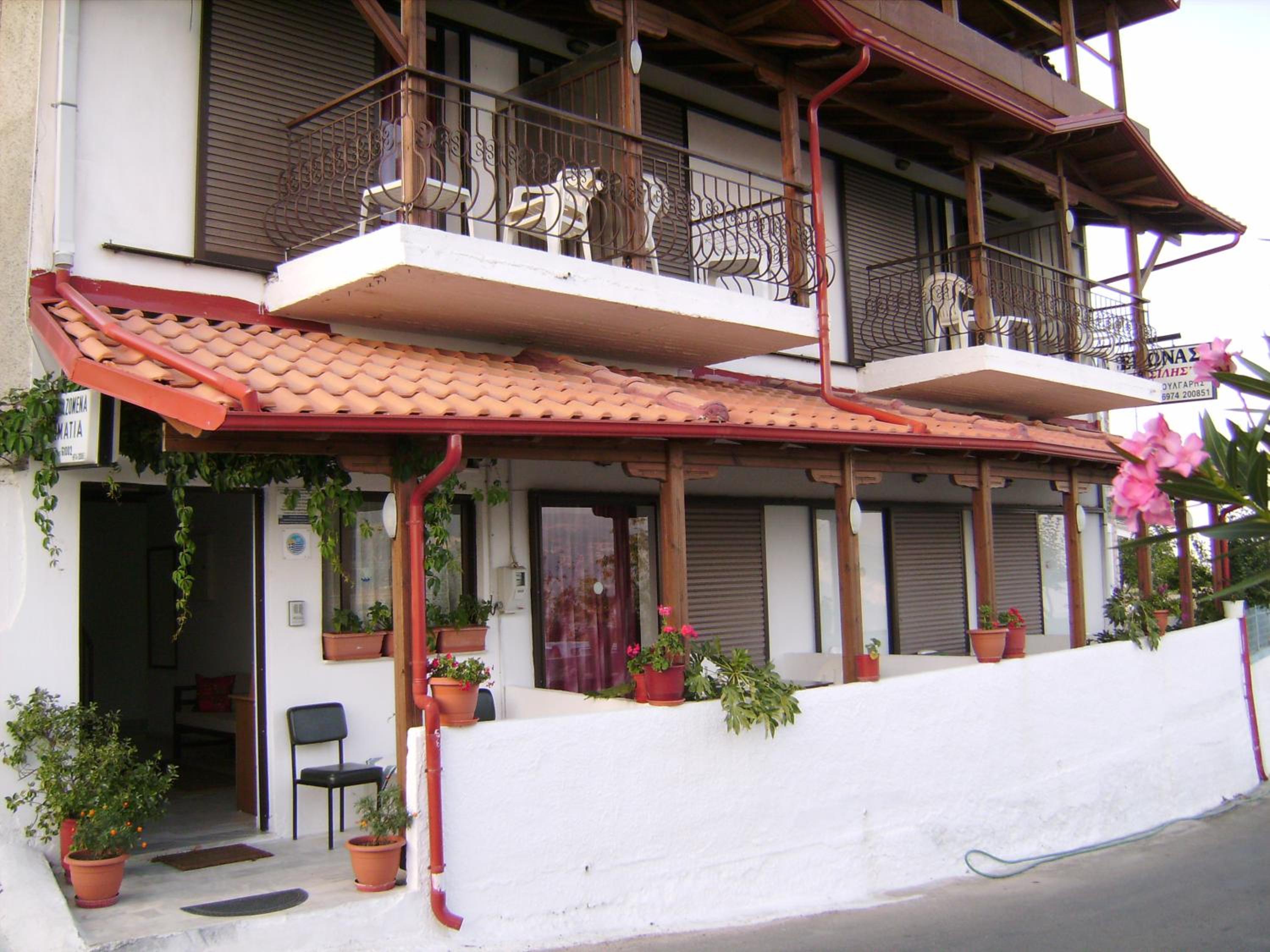 Vassilis Guesthouse view 3