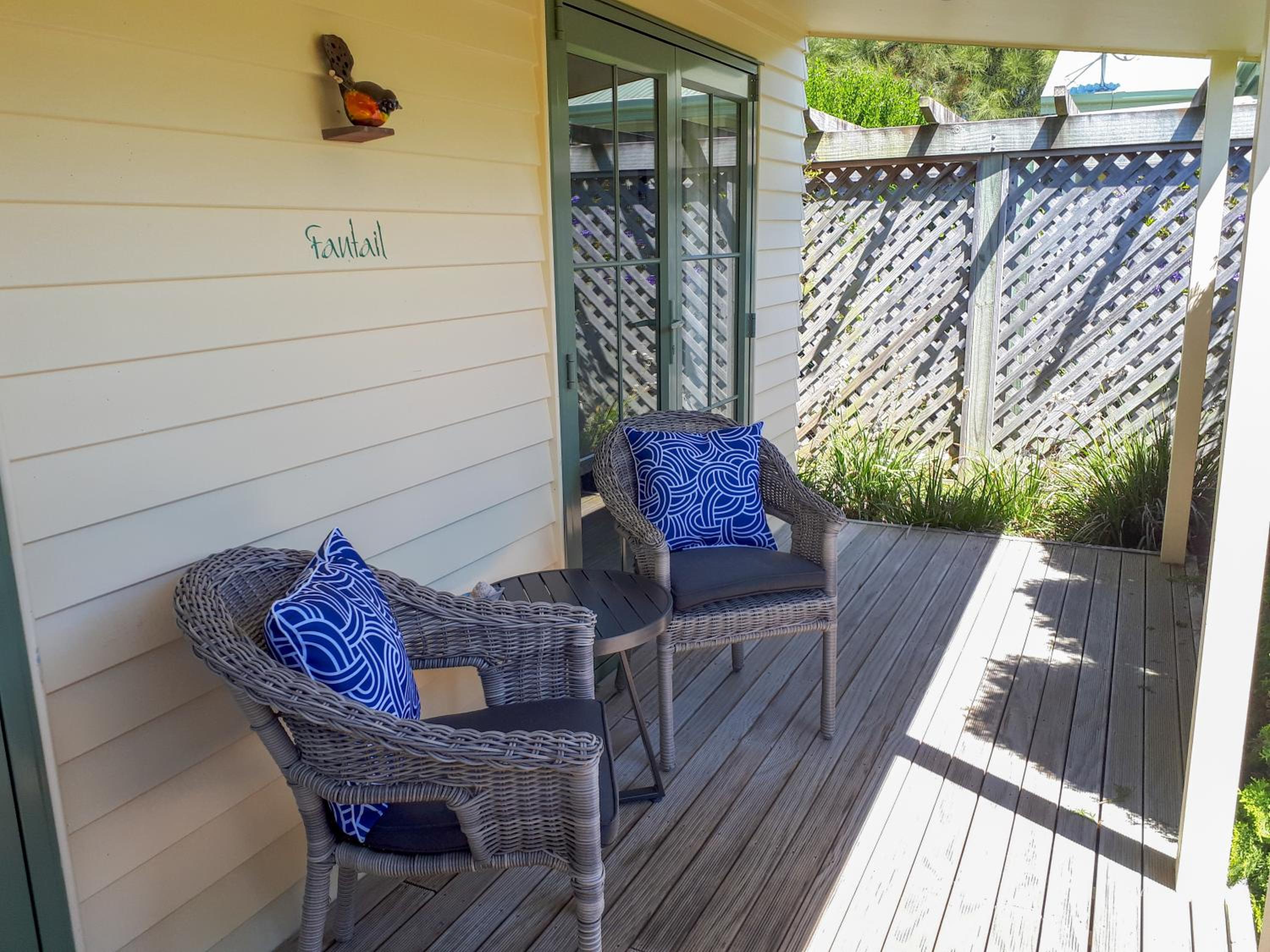 Clive Colonial Cottages