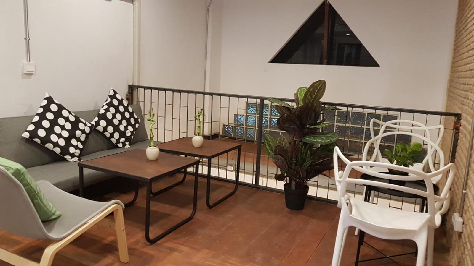 Haus Sathorn 11 Residence