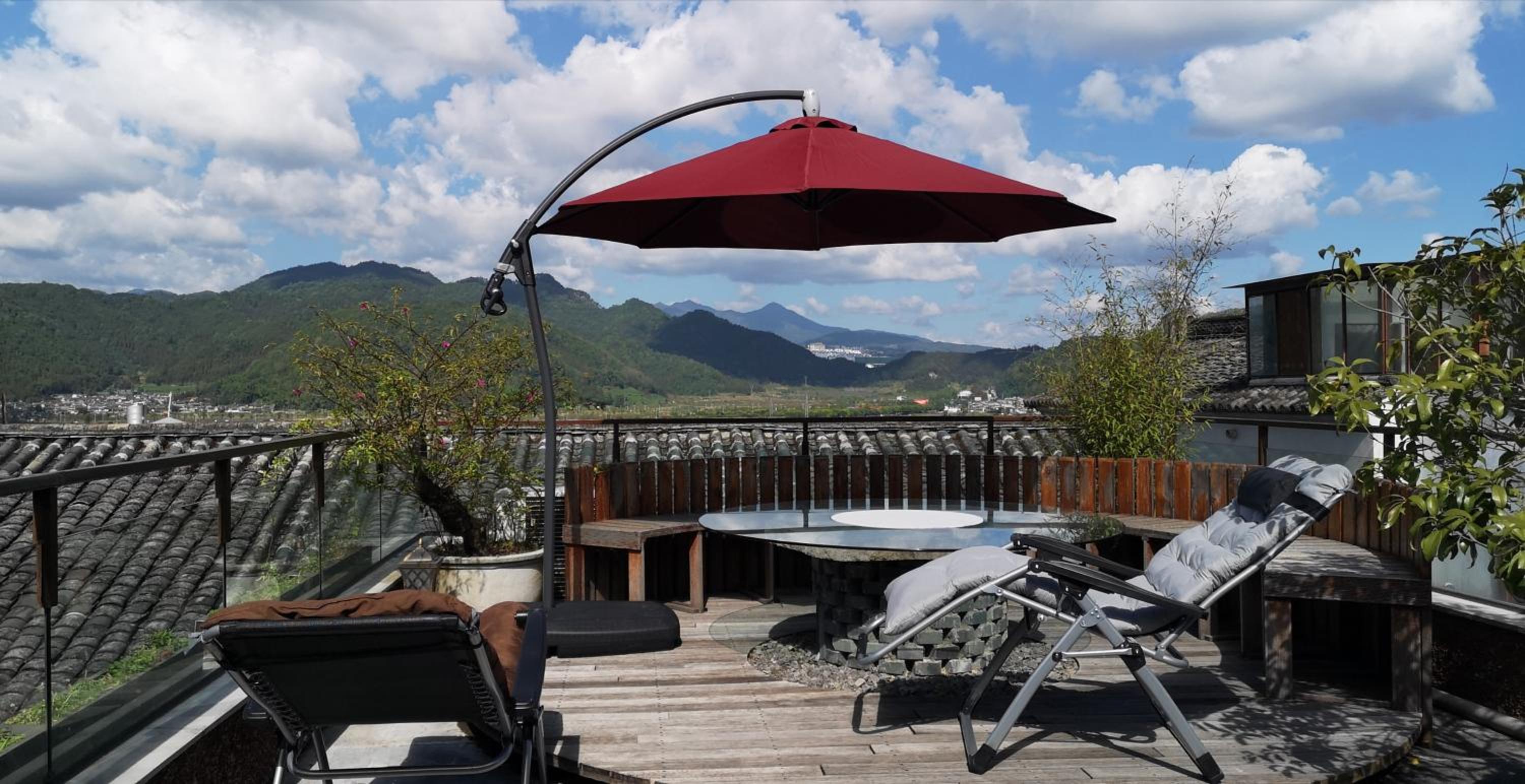 Shan Ju Qiu Ming Floral Hotel in Tengchong 花筑 腾冲山居秋暝精品客栈