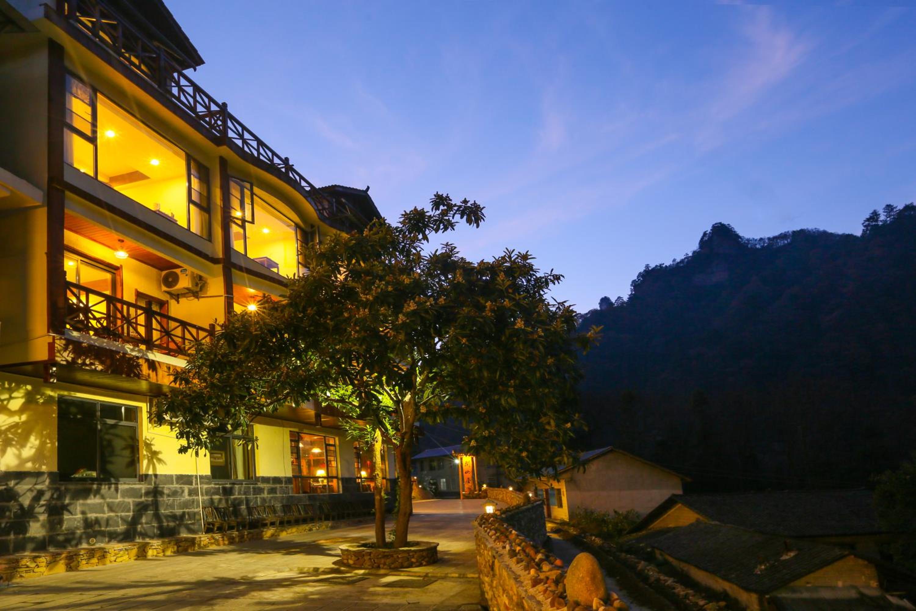 Zhangjiajie Mount View Cottage