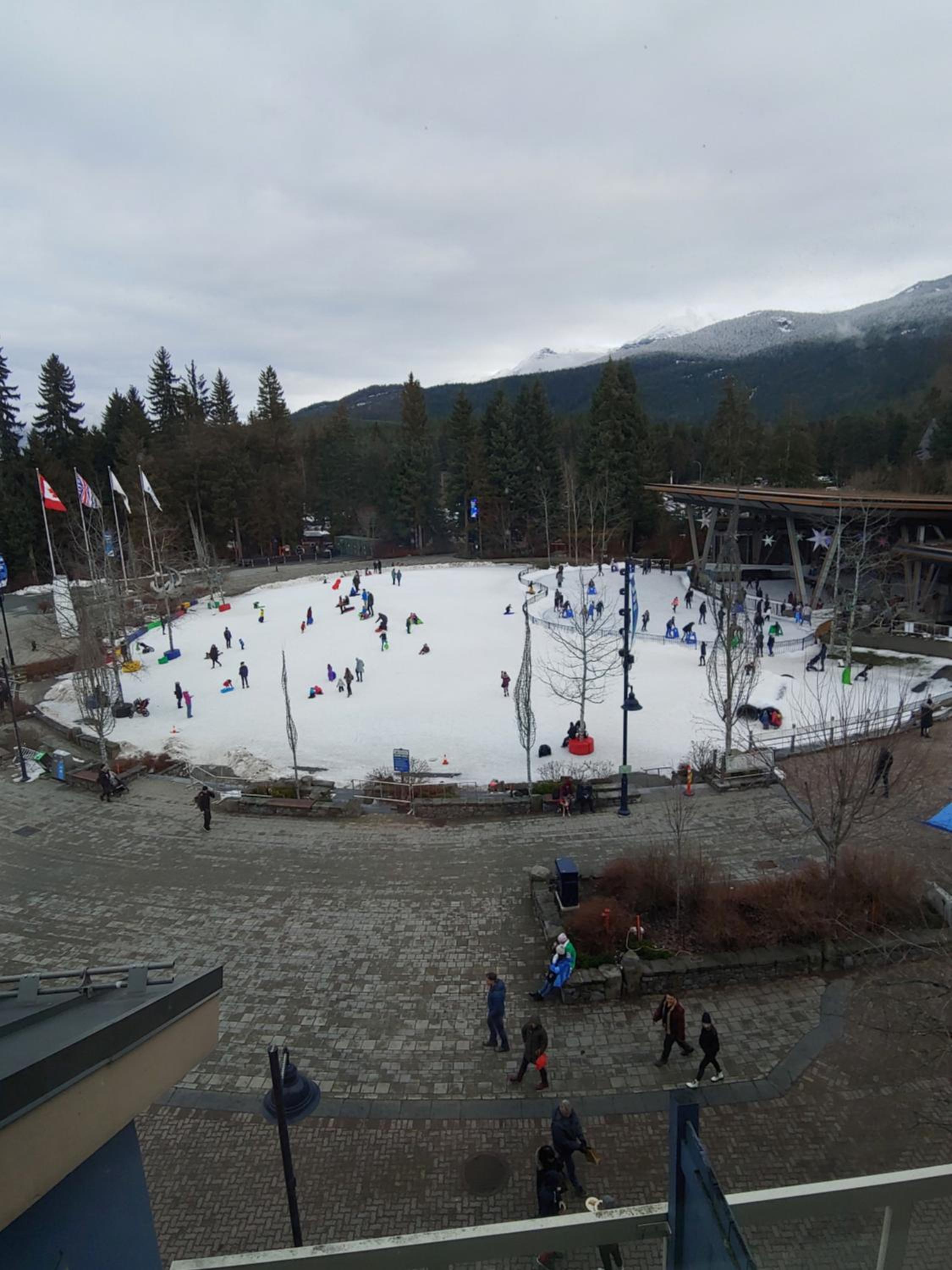 Tyndalstone Lodge 3 Bedroom in the Heart of Village North Whistler