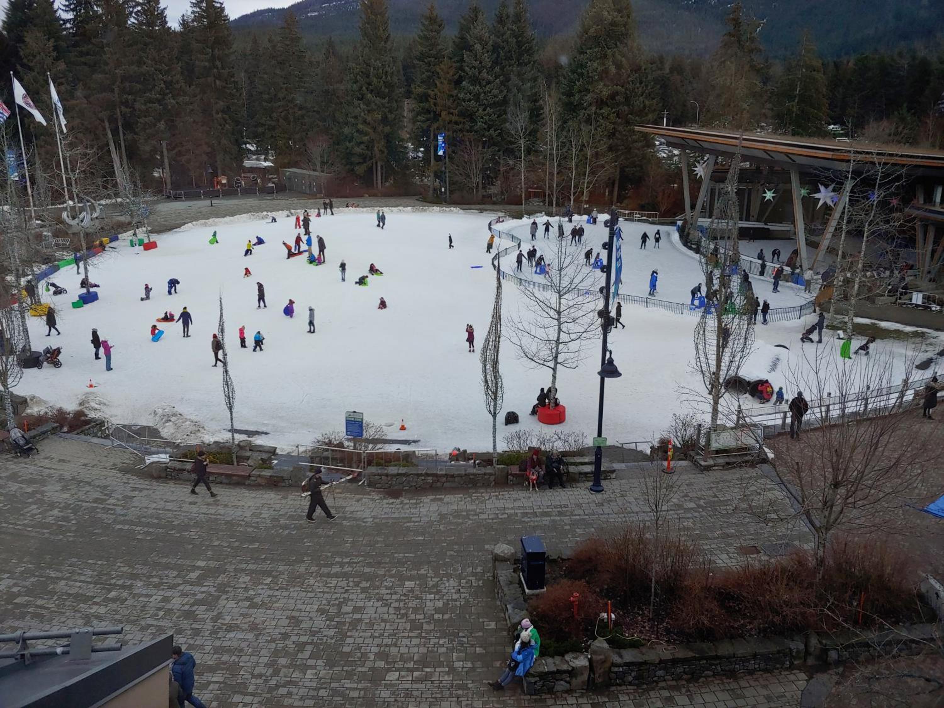 Tyndalstone Lodge 3 Bedroom in the Heart of Village North Whistler