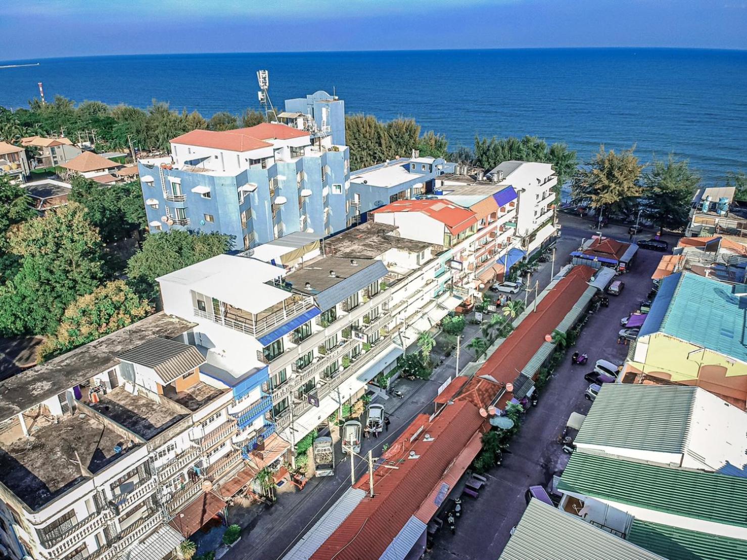 THE BEACH CHA AM Guest House