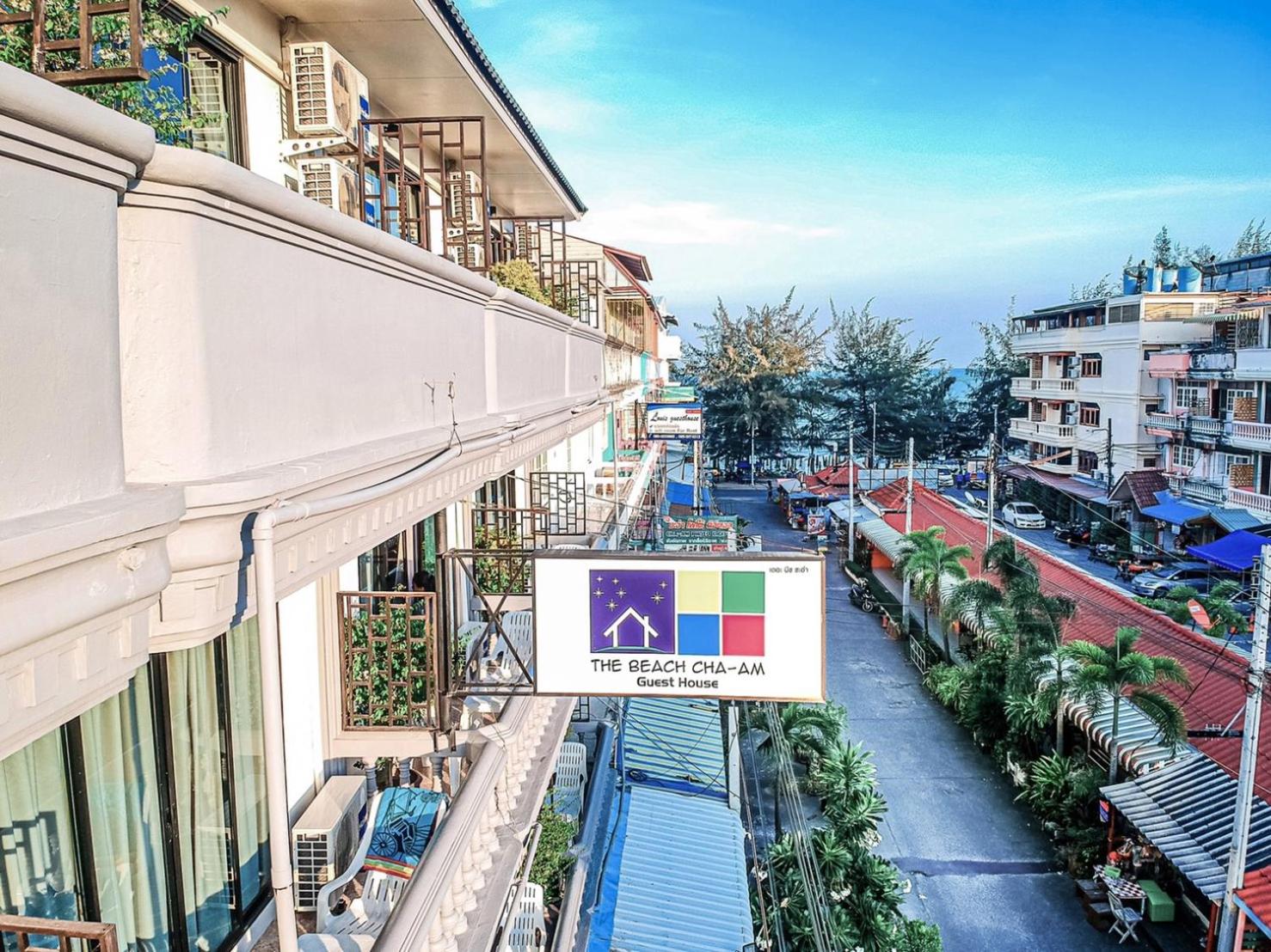 Hotel THE BEACH CHA AM Guest House - Image 1