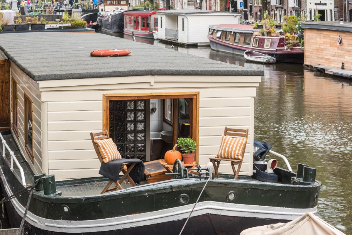 Houseboat Prince William & Houseboat Prince Arthur