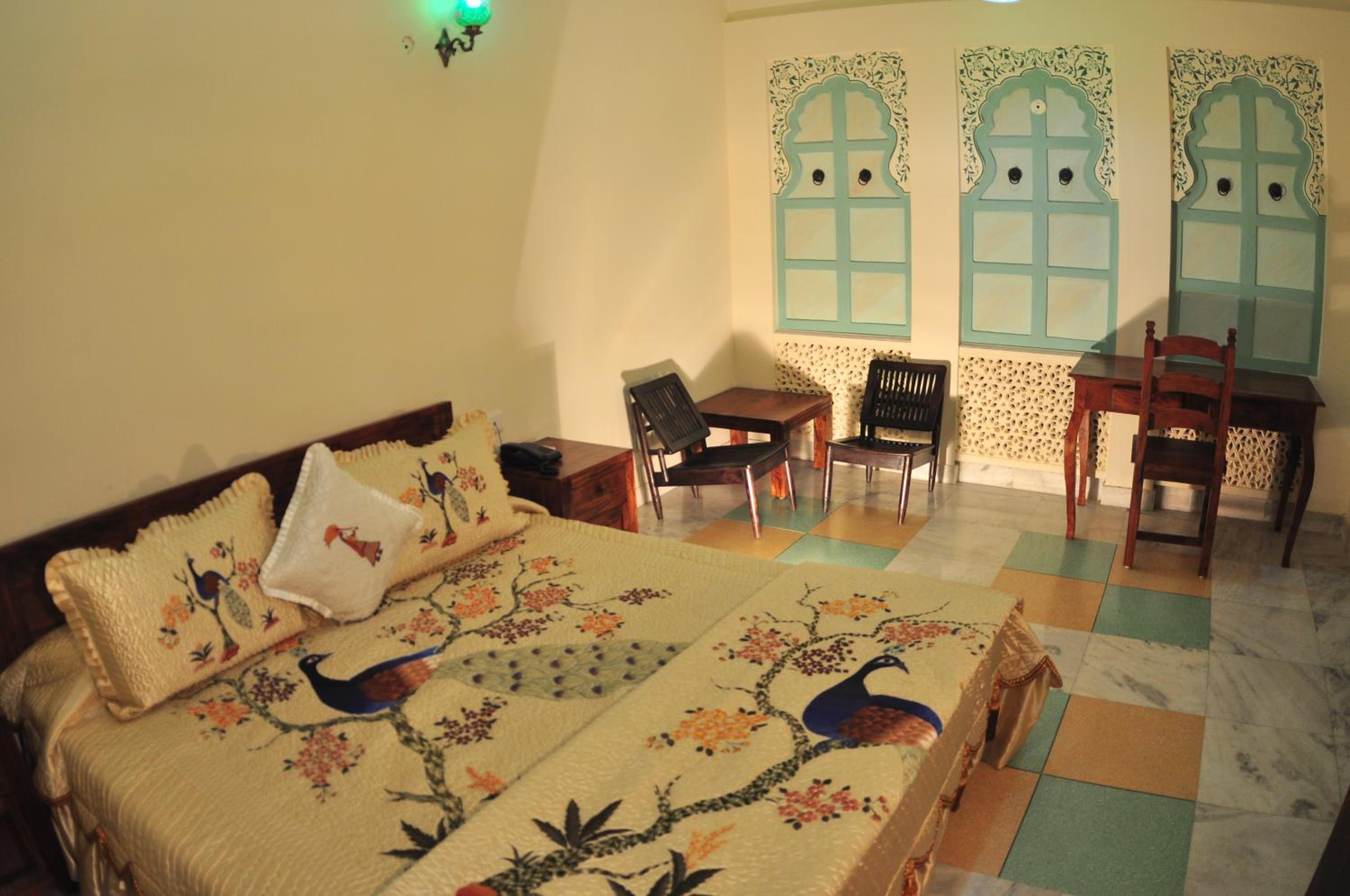 Rani Mahal Hotel