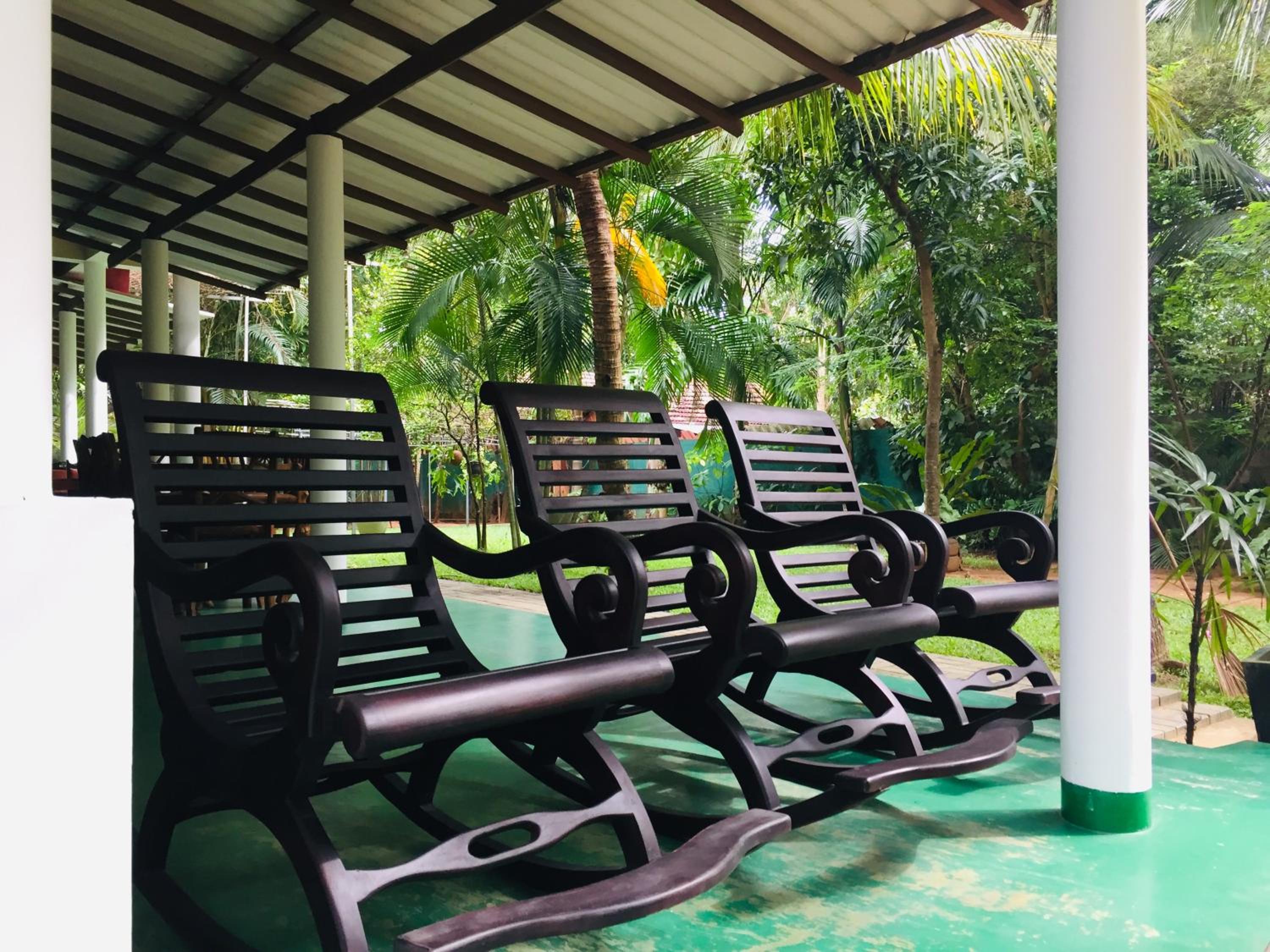 Yala River Face Inn