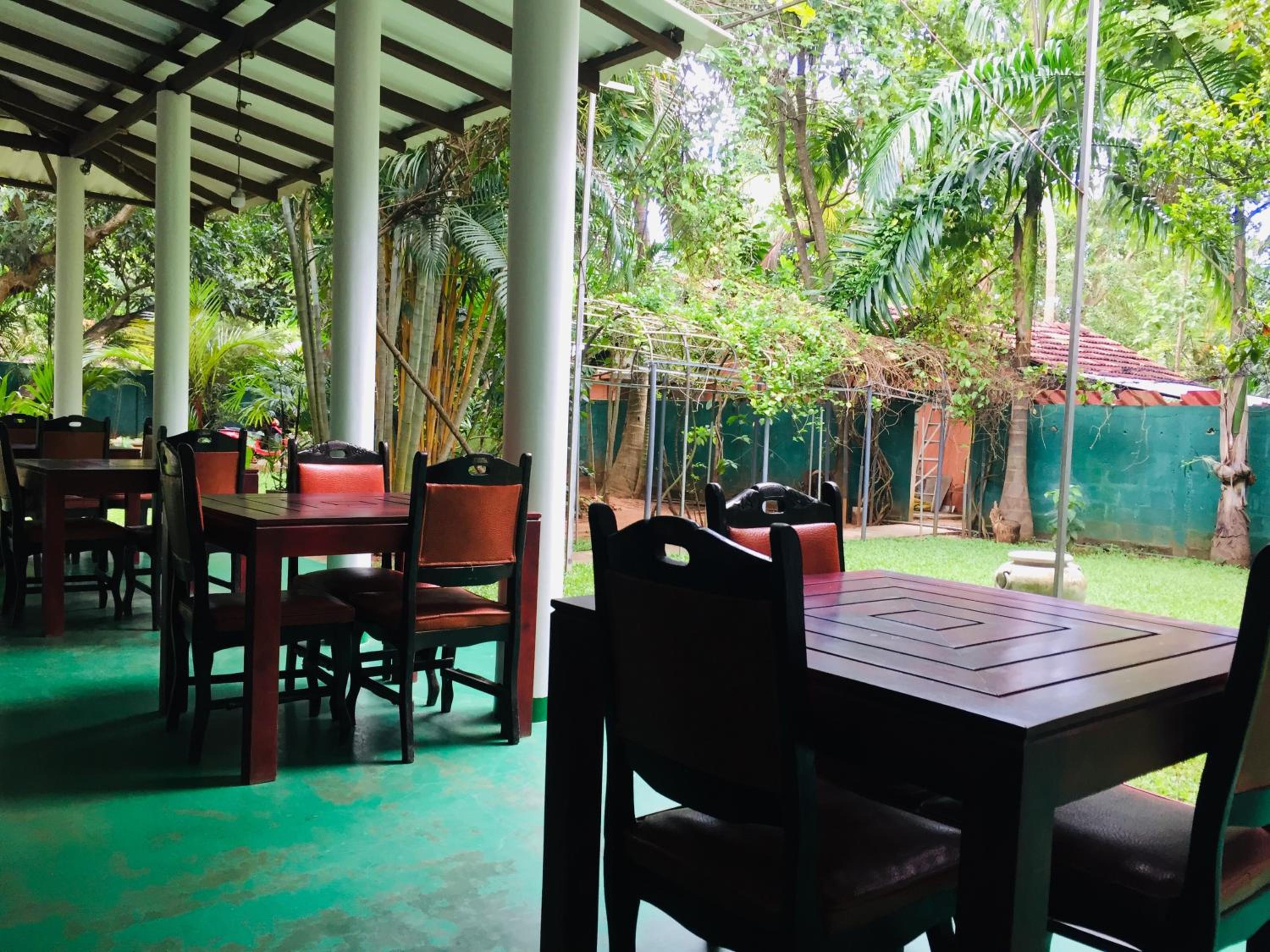 Yala River Face Inn