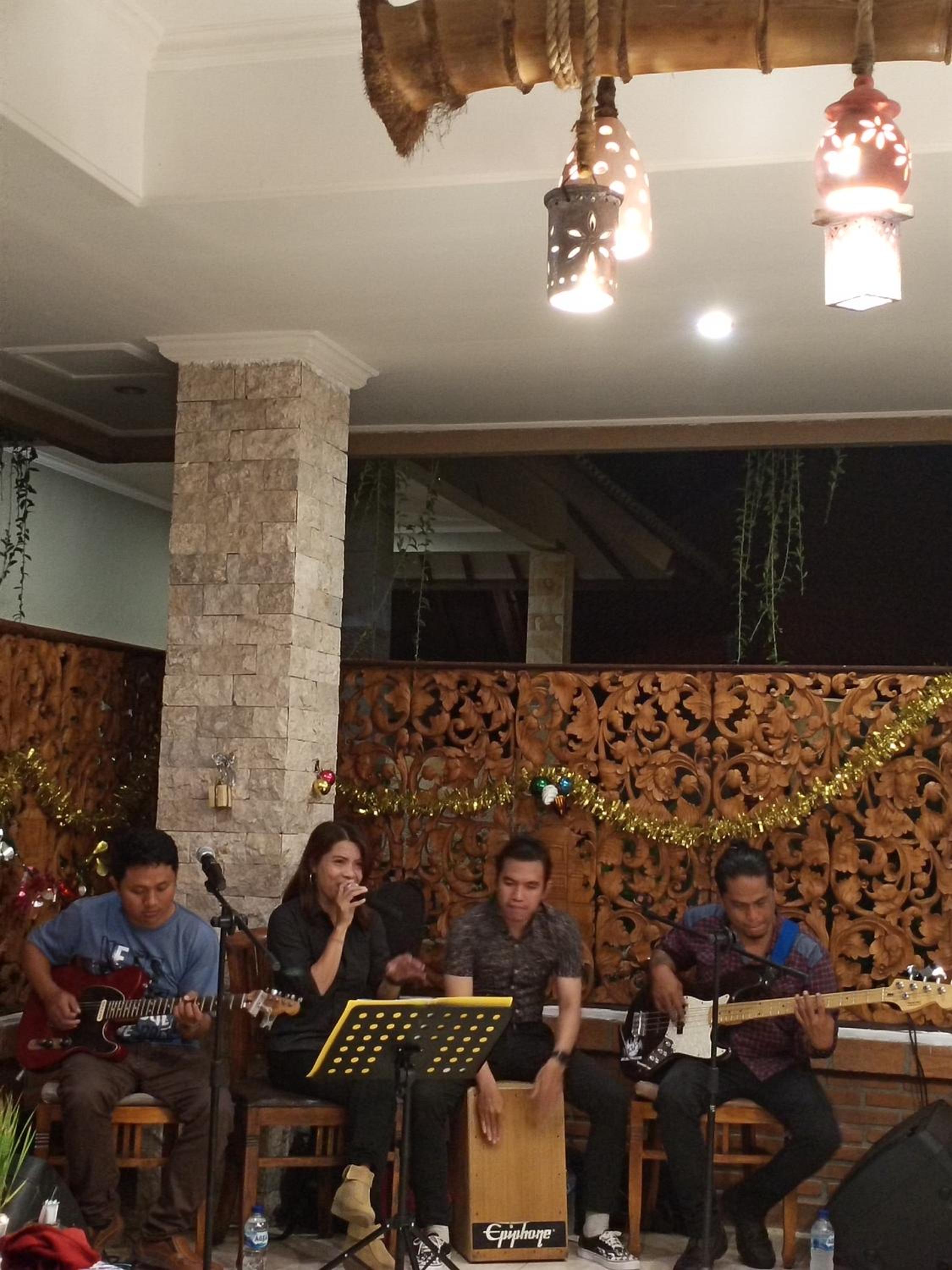 Sea Breeze Candidasa