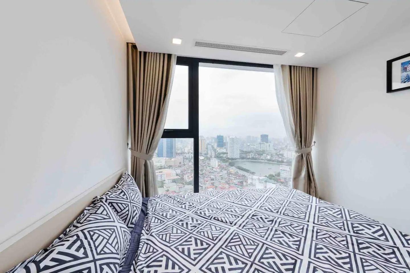 Vinhomes Metropolis by BAY LUXURY