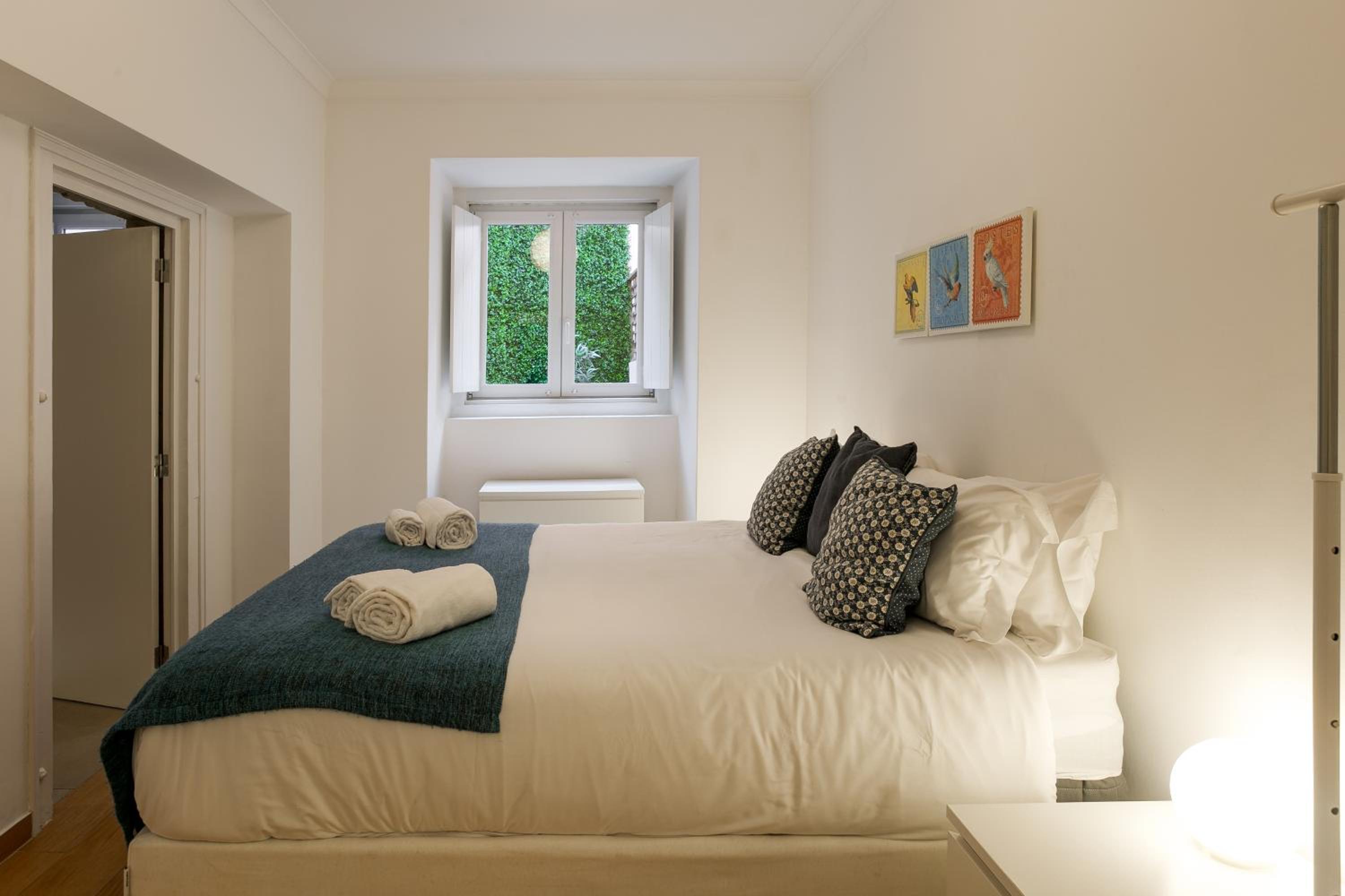 Cozy Tailor Made With a Refreshing Terrace view 3