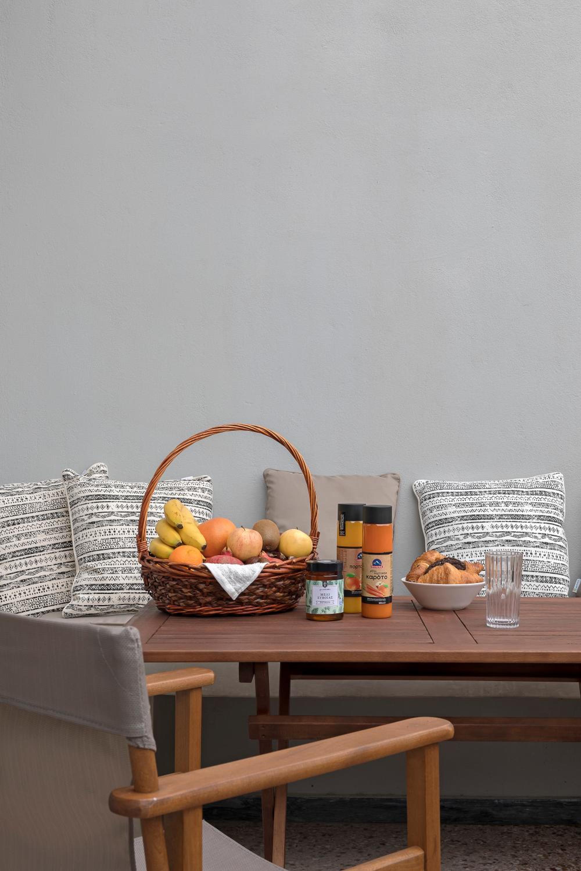 Hotel Athenian Lofts - Image 1