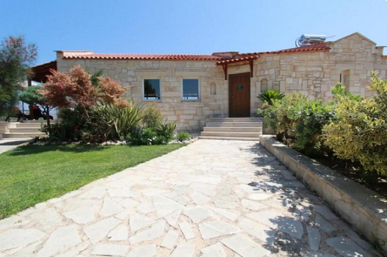 Villa Chara Chania view 3