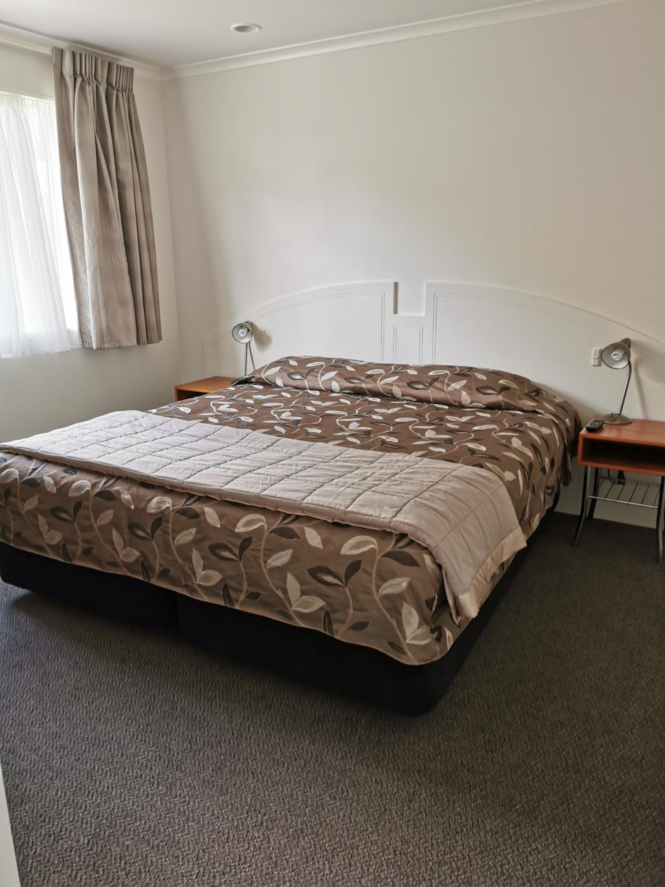 Bks Egmont Motor Lodge