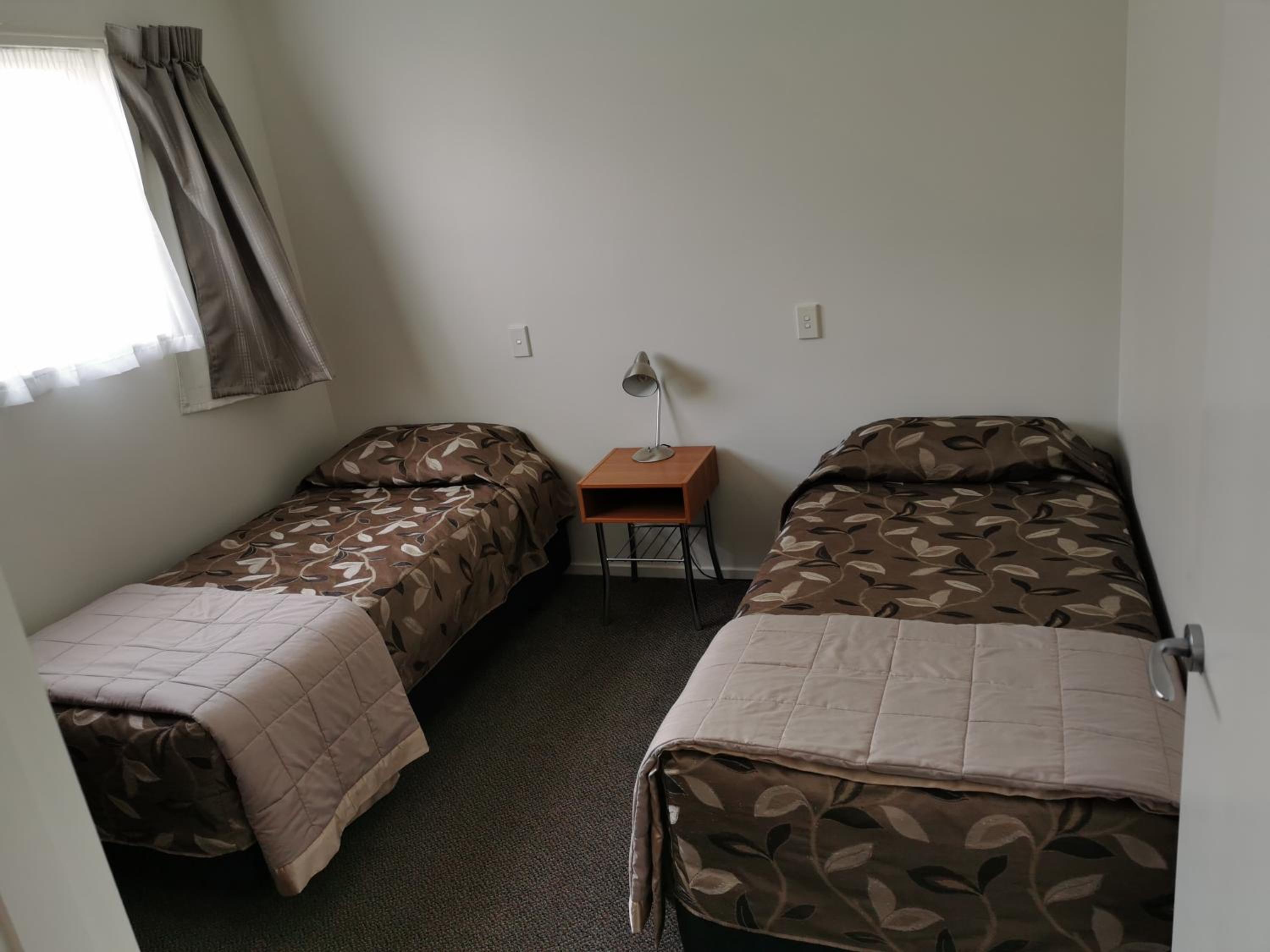 Bks Egmont Motor Lodge