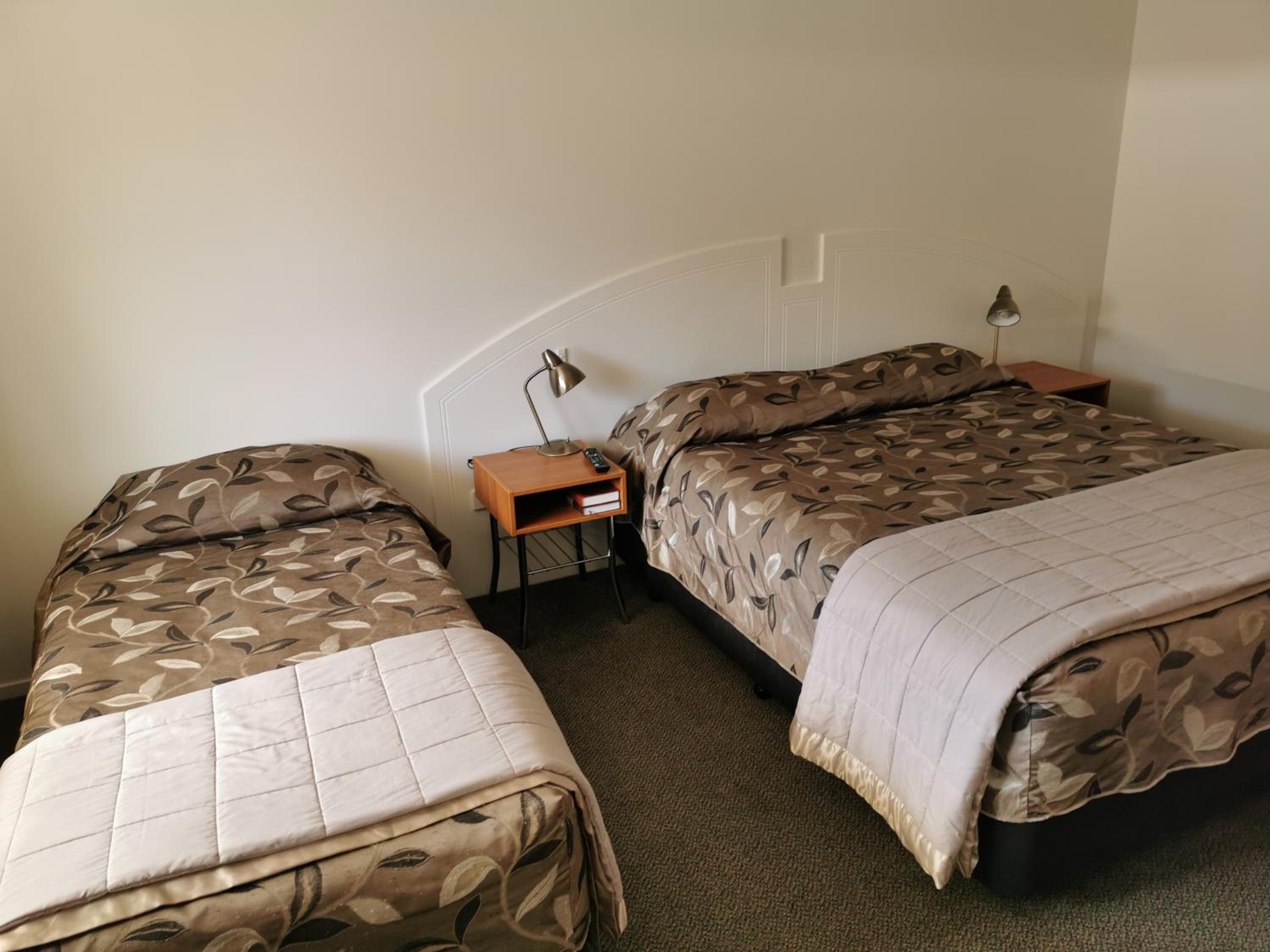 Bks Egmont Motor Lodge