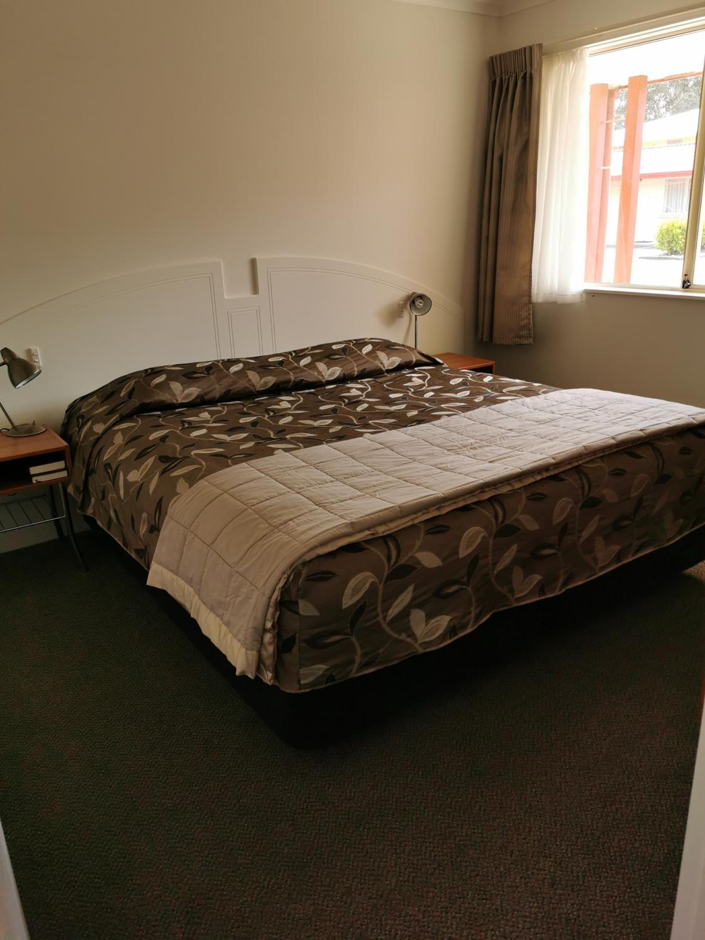 Bks Egmont Motor Lodge