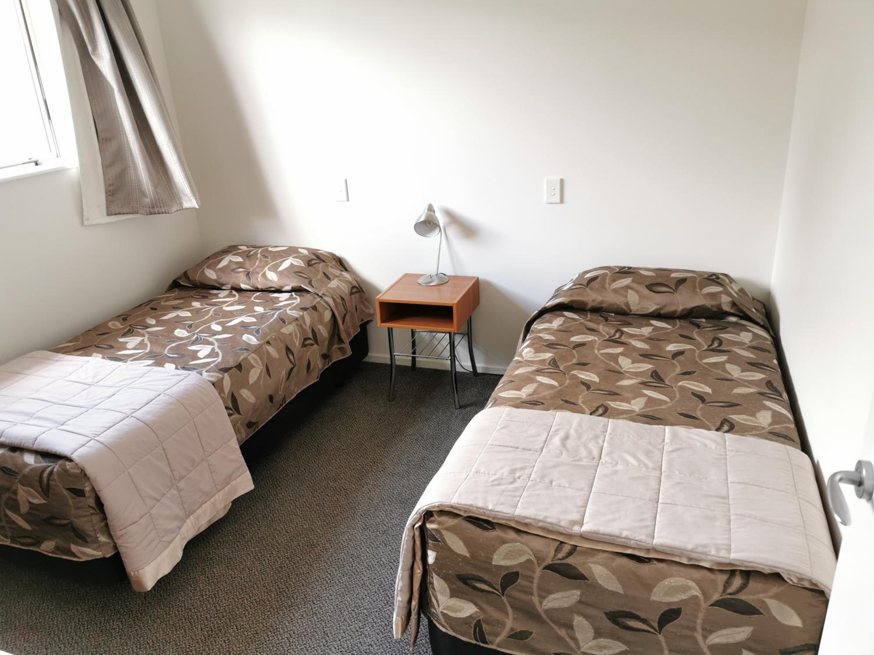 Bks Egmont Motor Lodge
