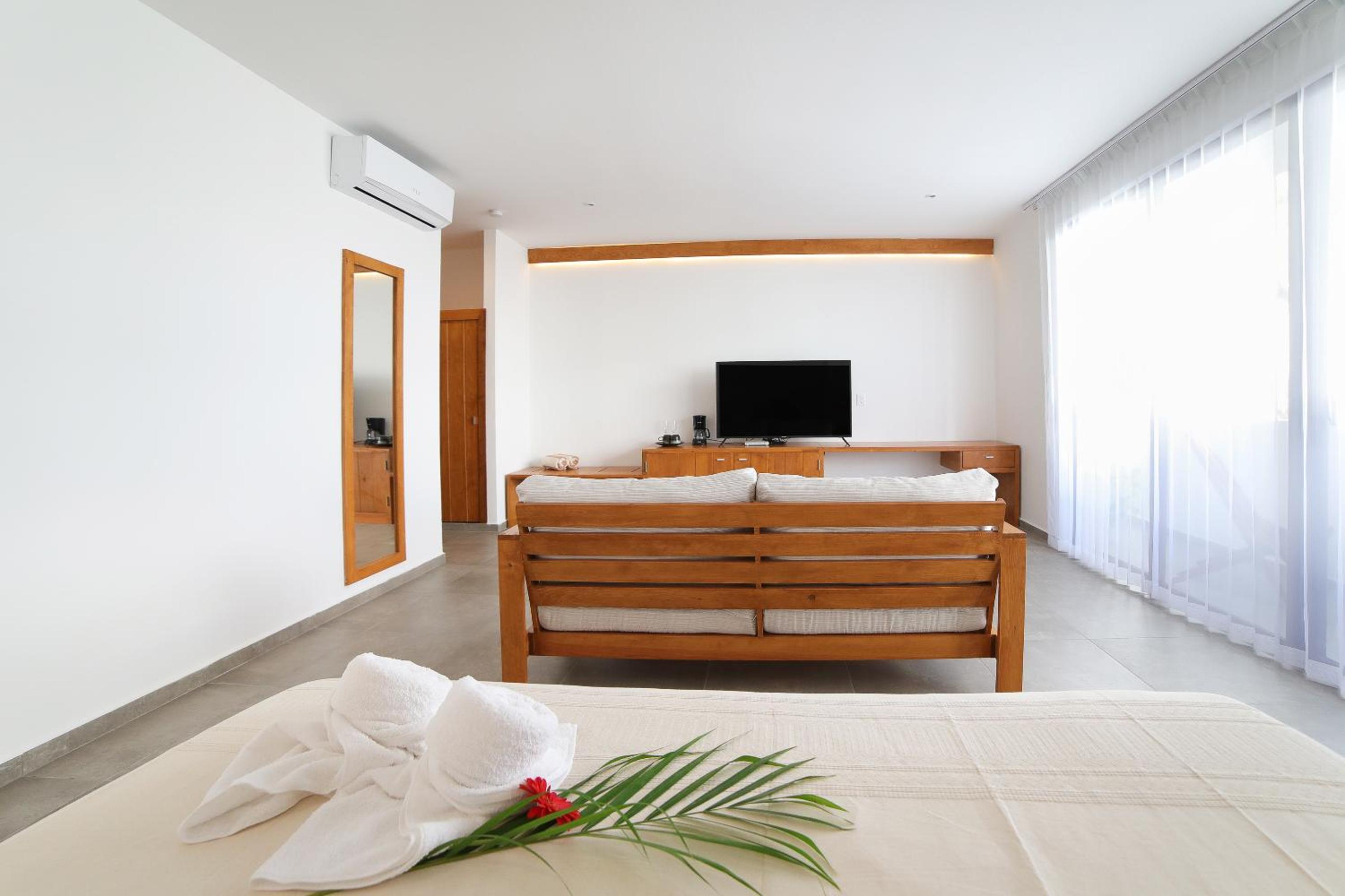 Hotel Blanco Tulum - Property Image 1