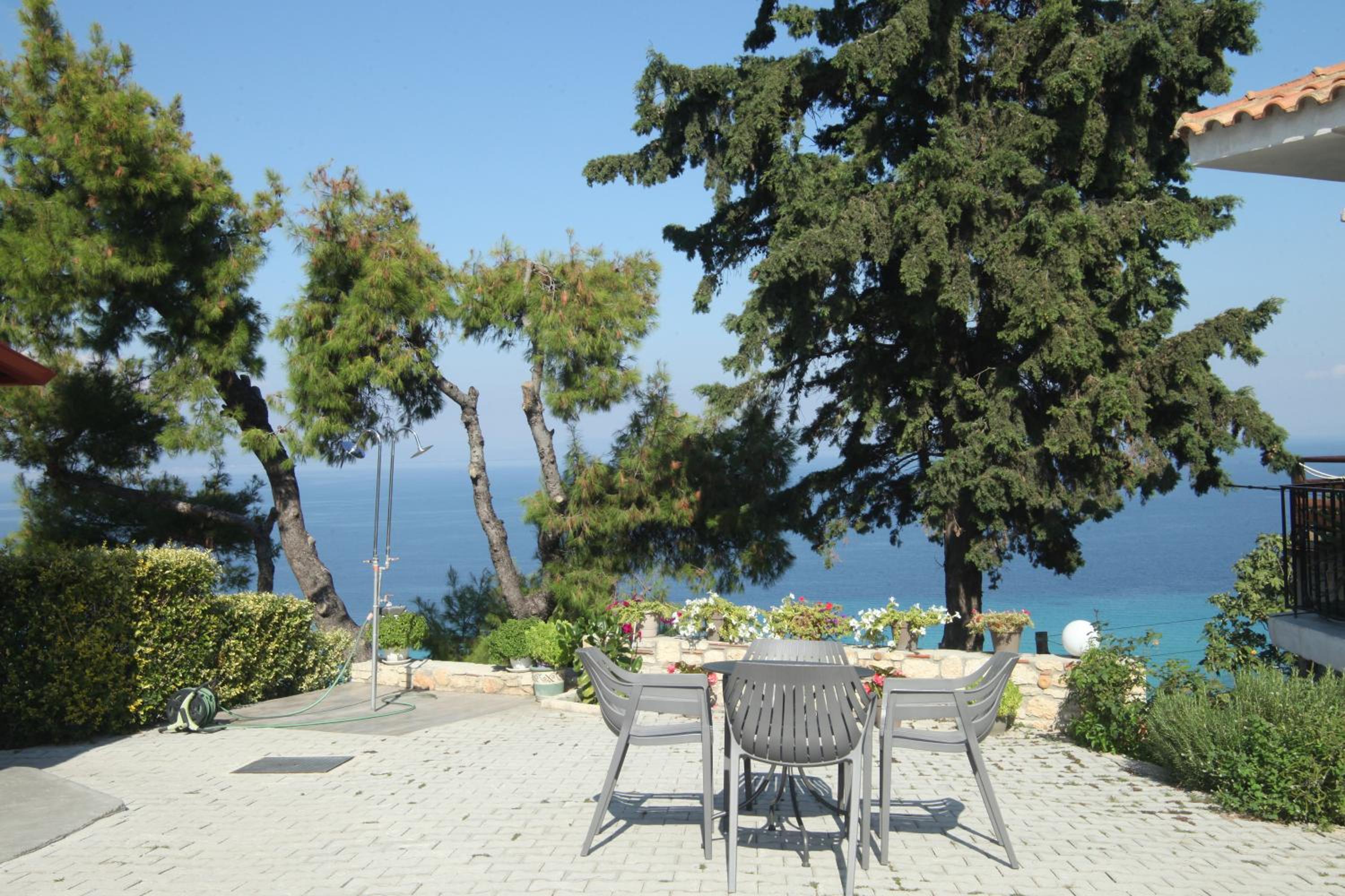 Sea View Apollo Apartments & Studios in Afytos