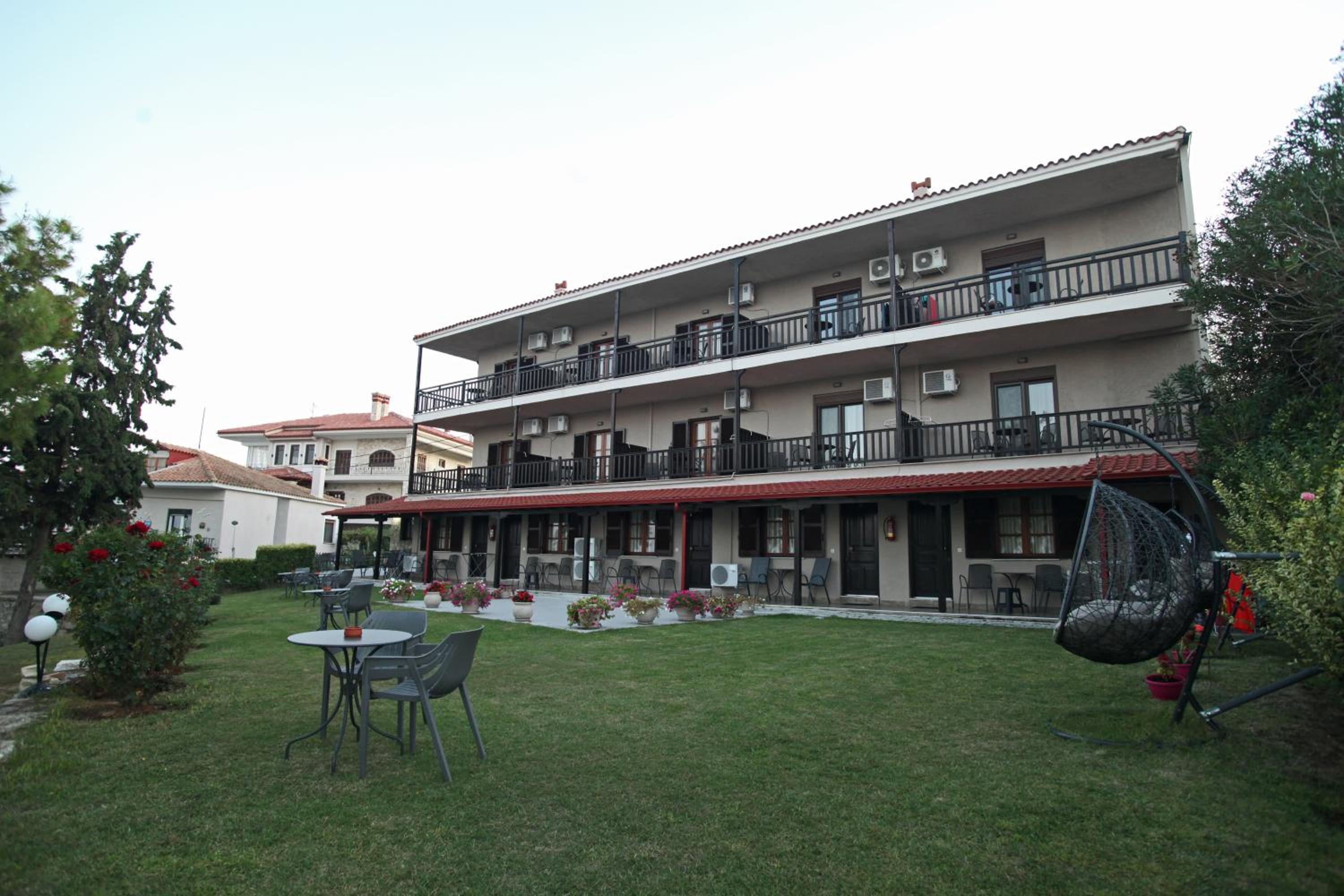 Sea View Apollo Apartments & Studios in Afytos