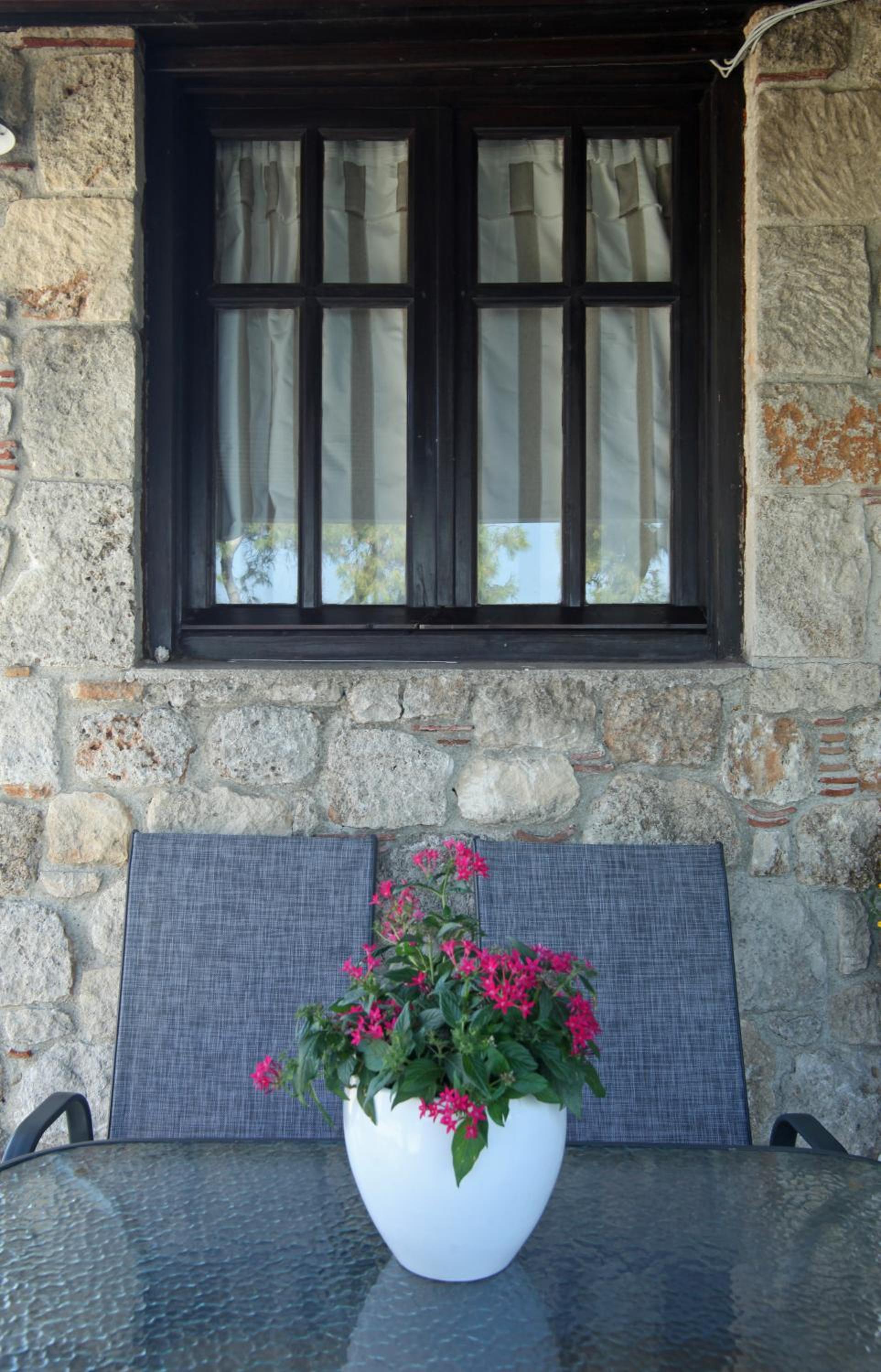 Sea View Apollo Apartments & Studios in Afytos