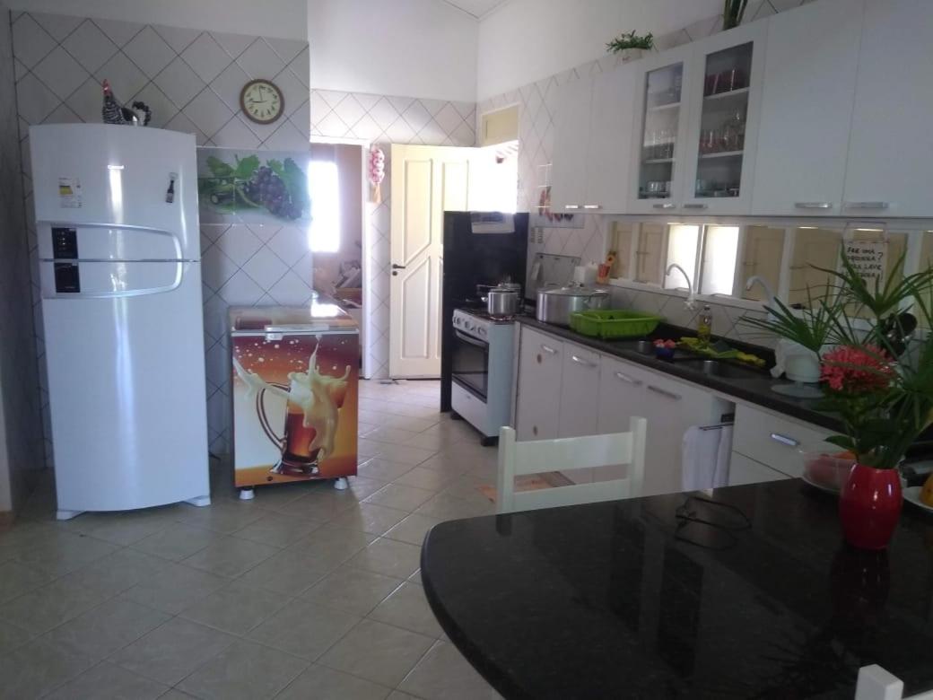 Casa de praia condomínio fechado, frente para o mar