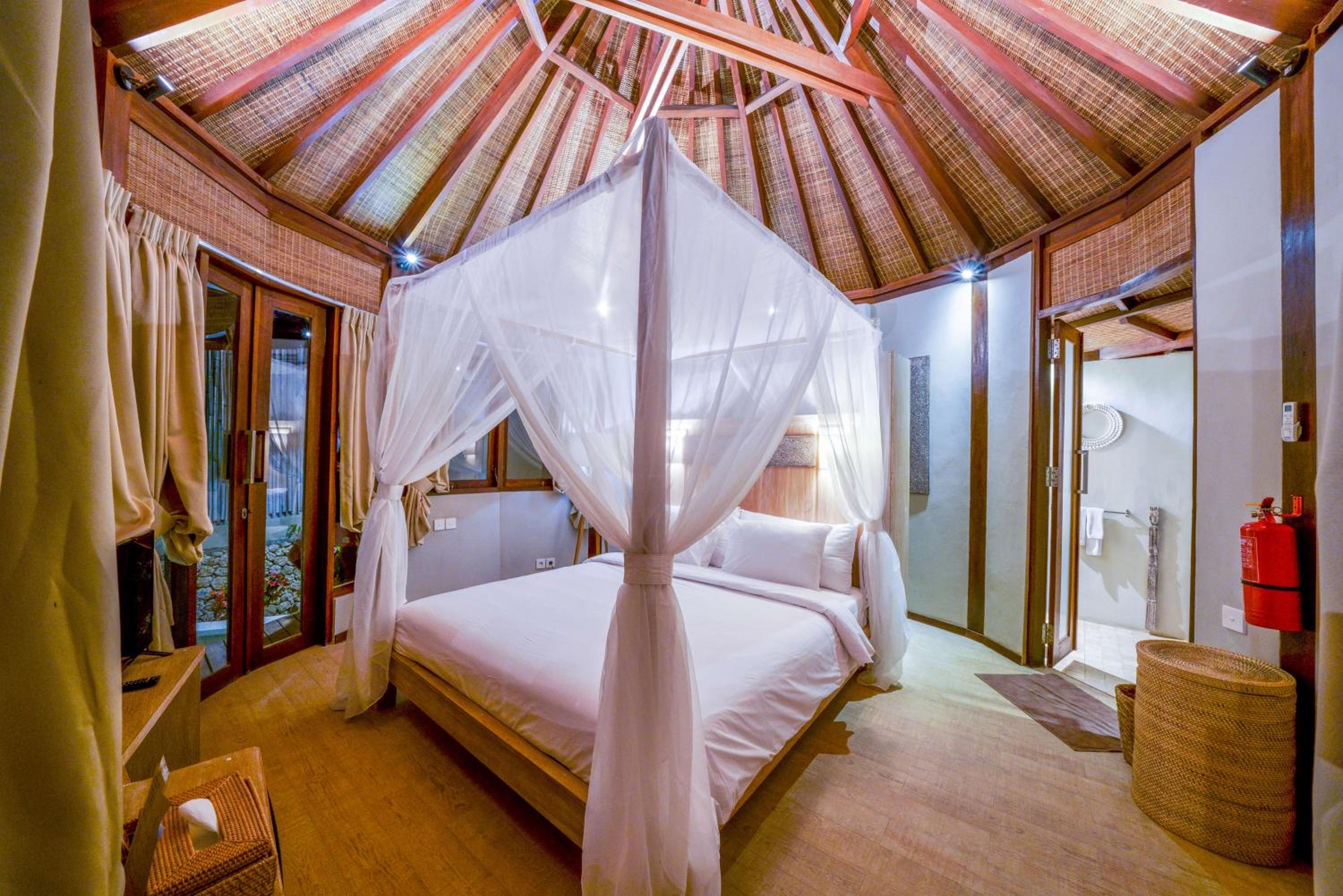 Ora Resort Avia Blue Lagoon