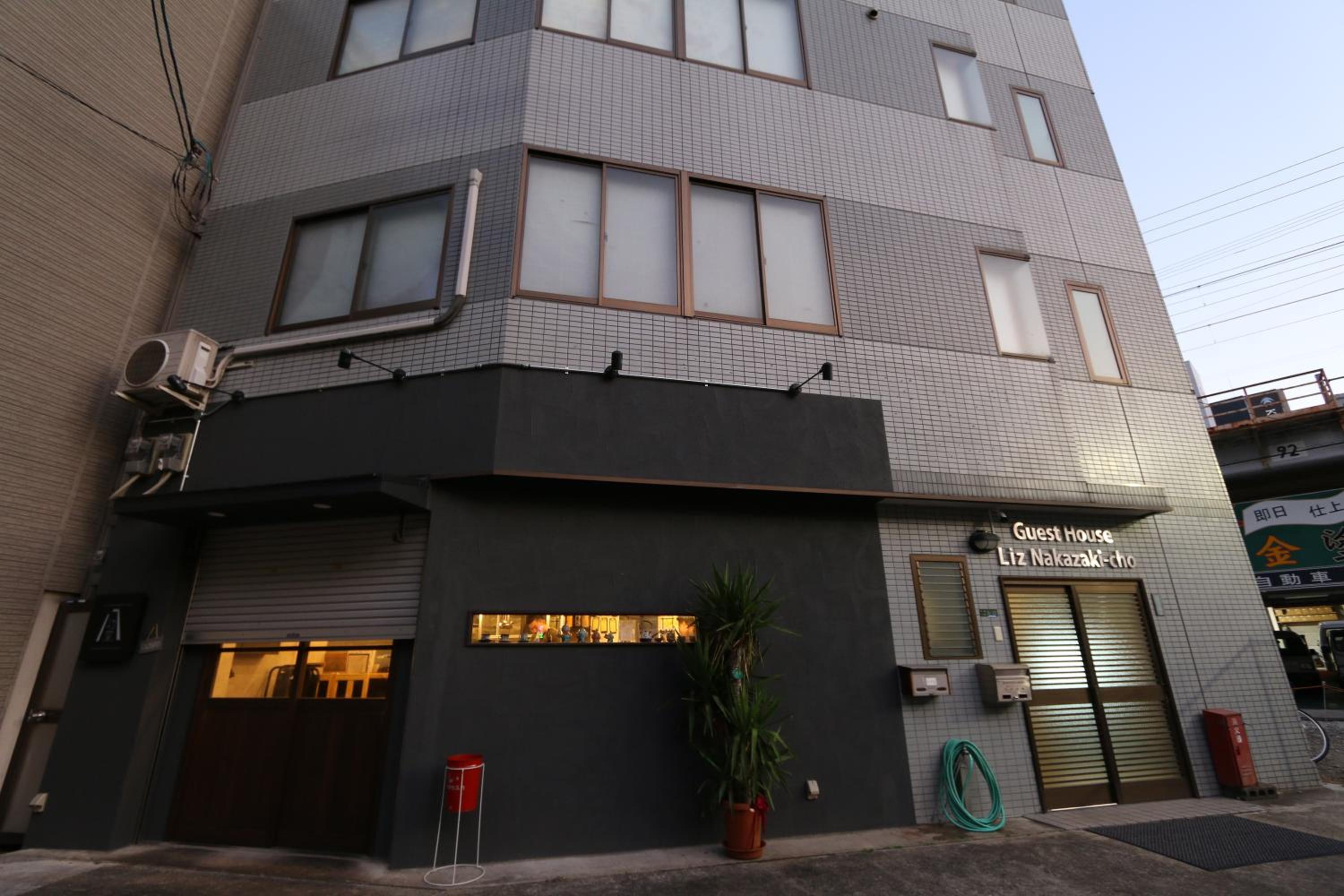 Hotel Guest House Liz Nakazaki-cho