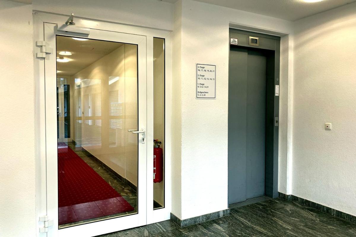 Photo 9