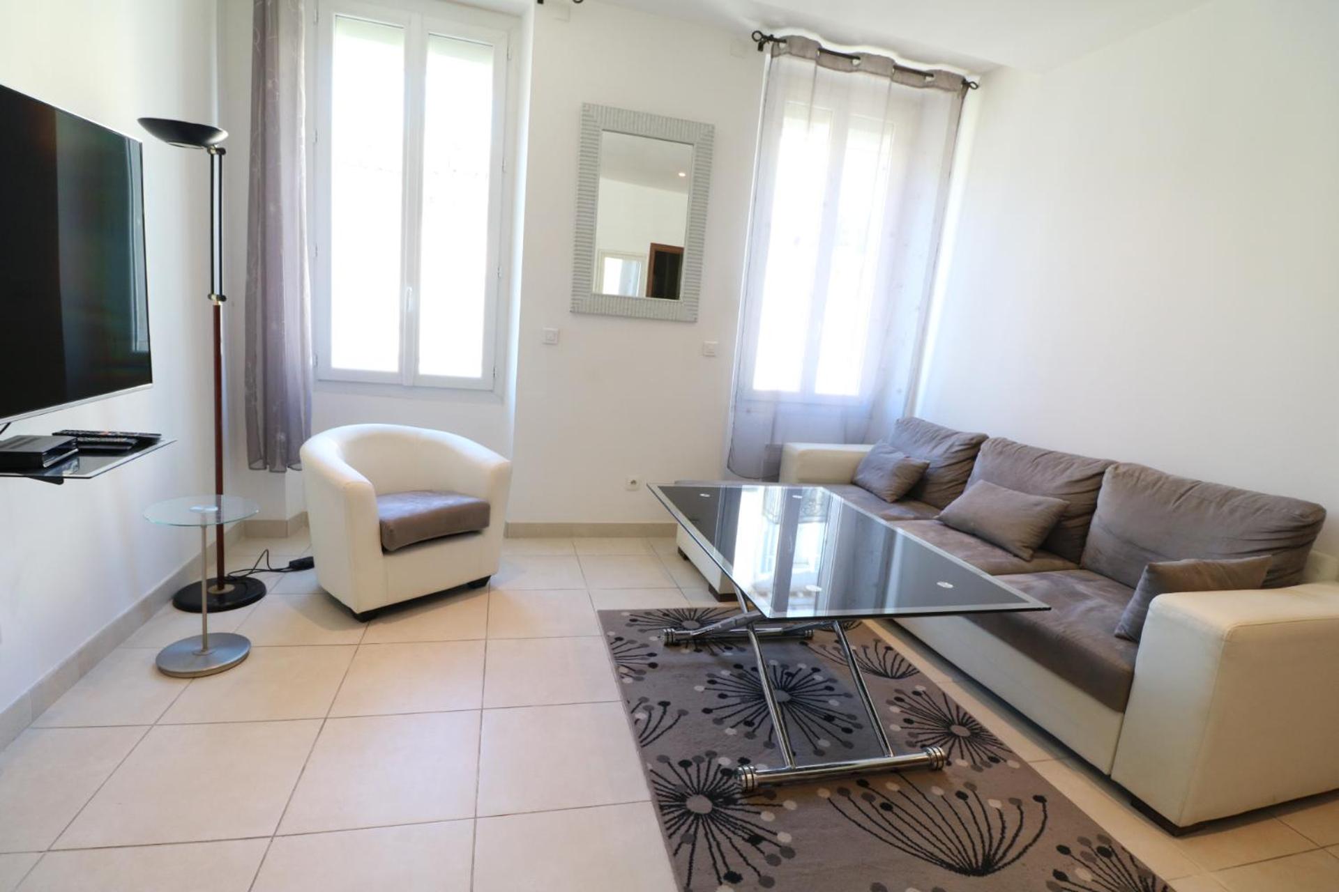 Carré d'Or 1 bedroom 2 mins from Croisette 5 from Palais 243 photo 2
