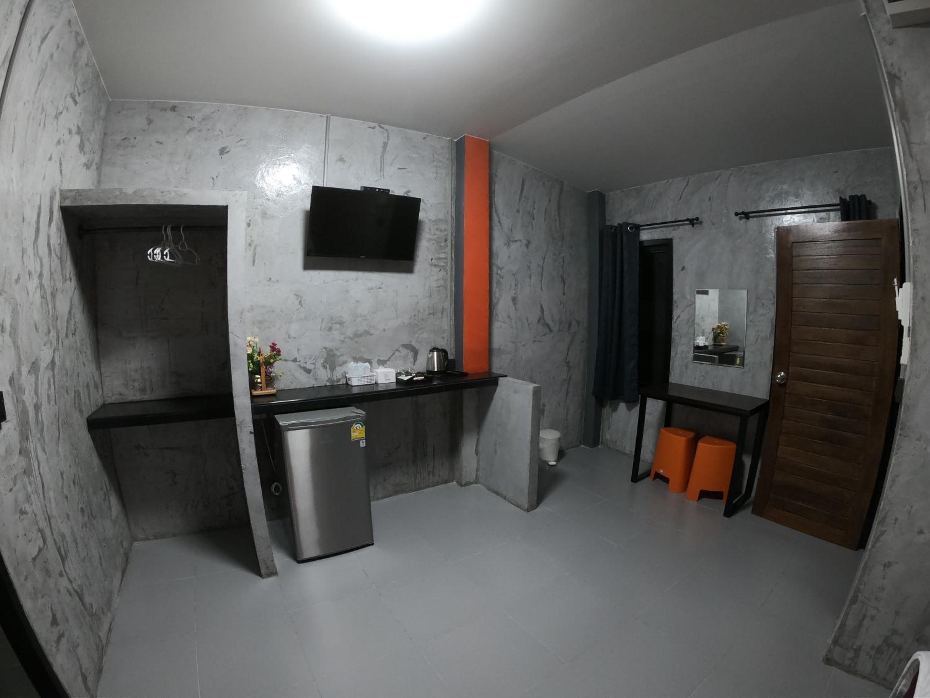 Photo 7