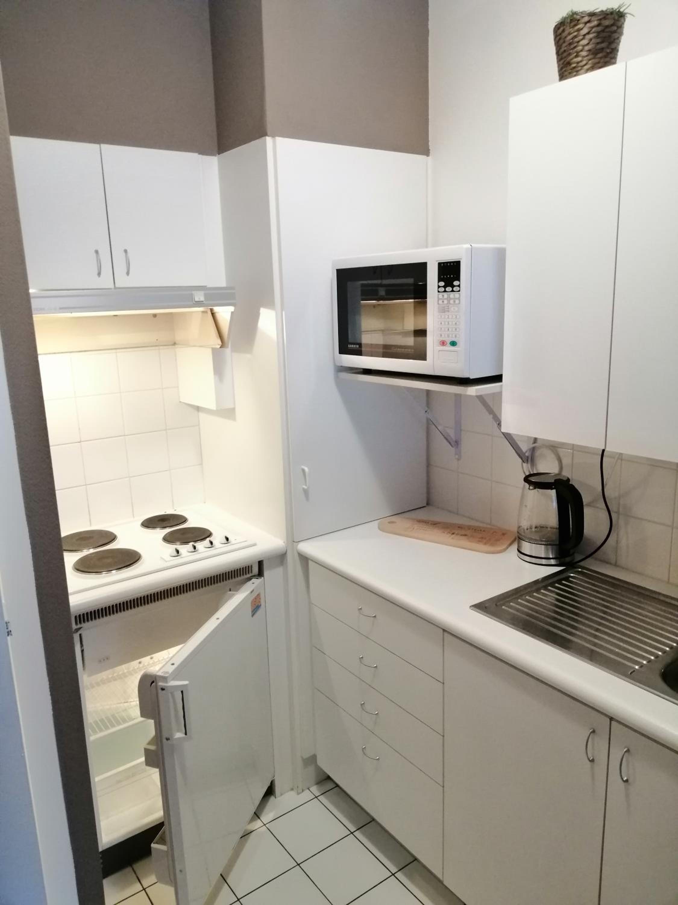 Value stay in apartment 100m from beach promenade view 4