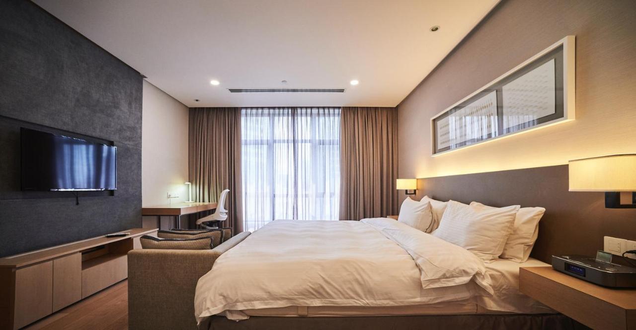 188 Suites by NamaStay