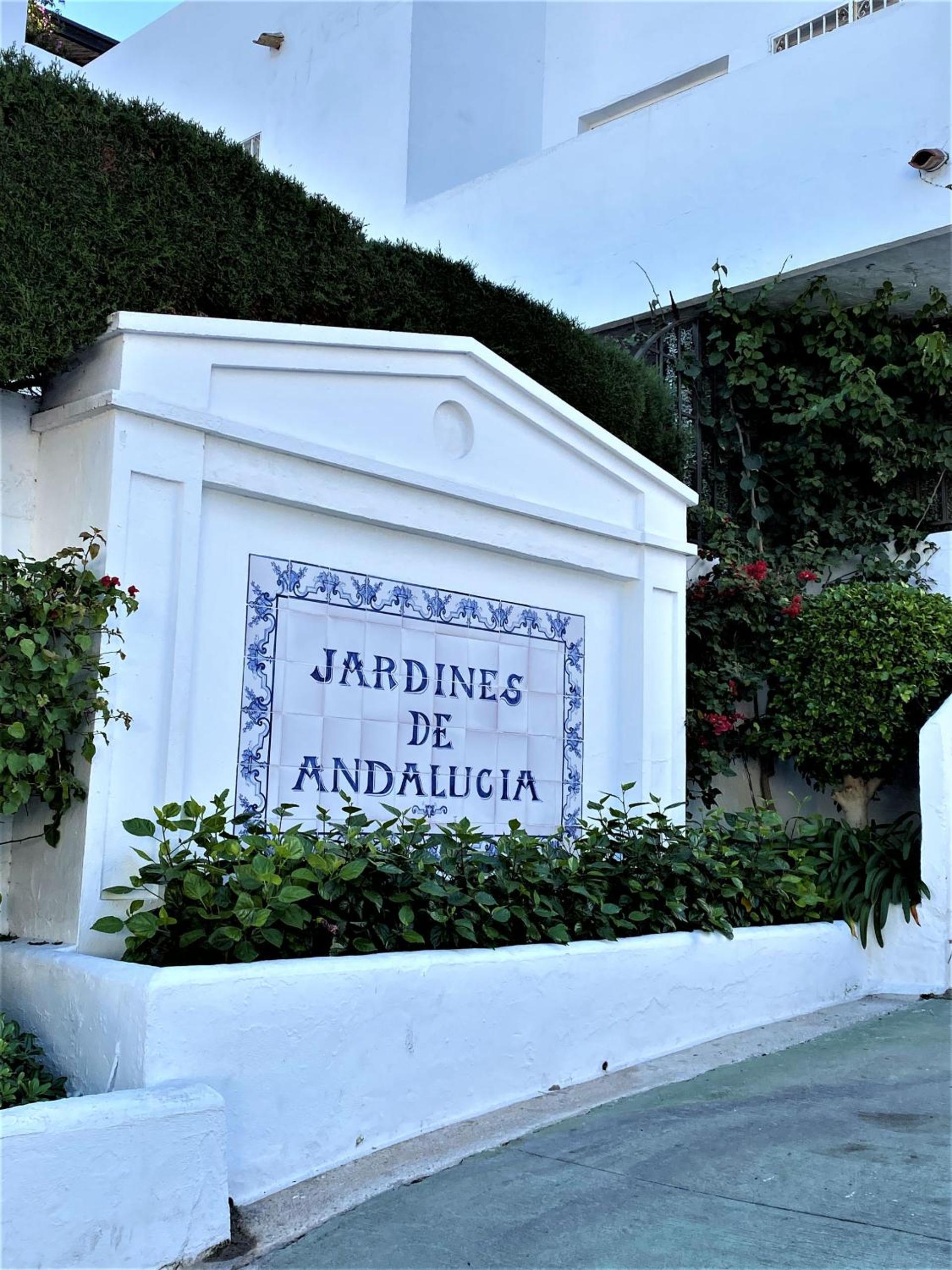 Jardines De Andalucía - EXQUISITE NEWLY RENOVATED view 3