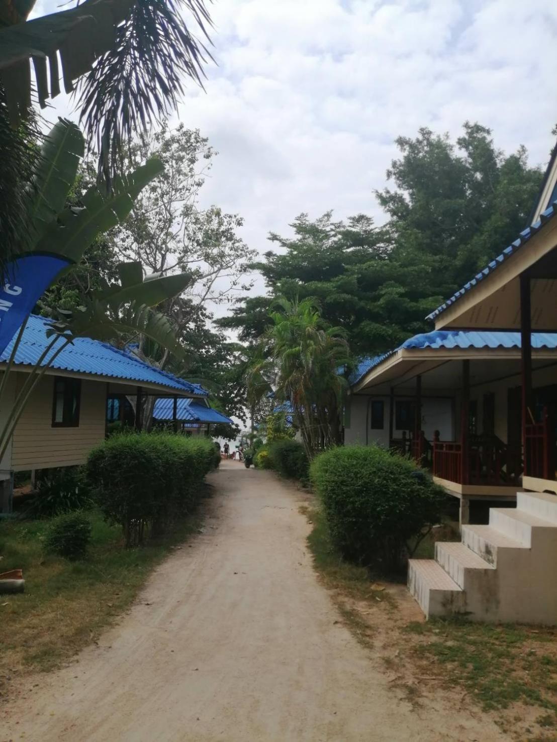 Pranee Bungalow view 5