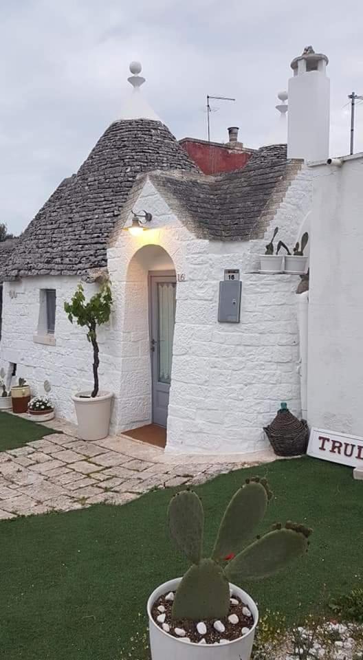 Trullo 1 2 7 view 5