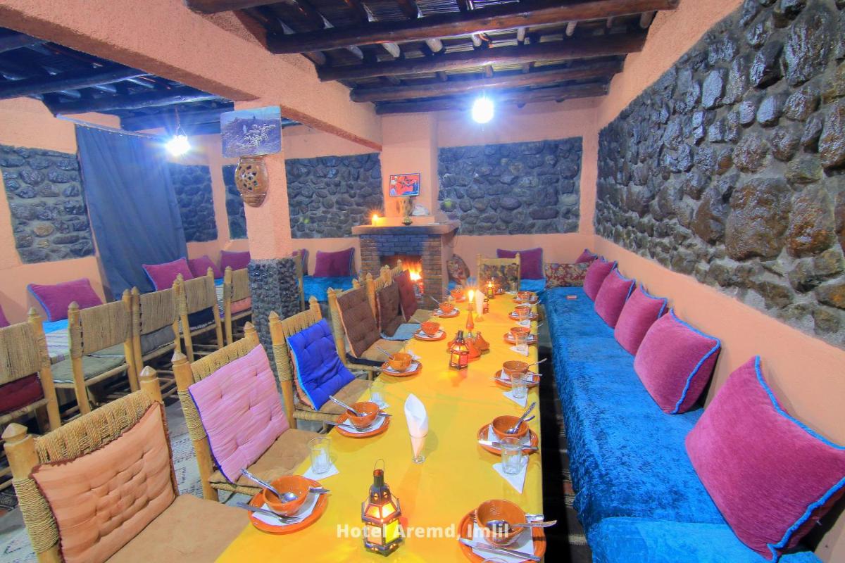restaurant