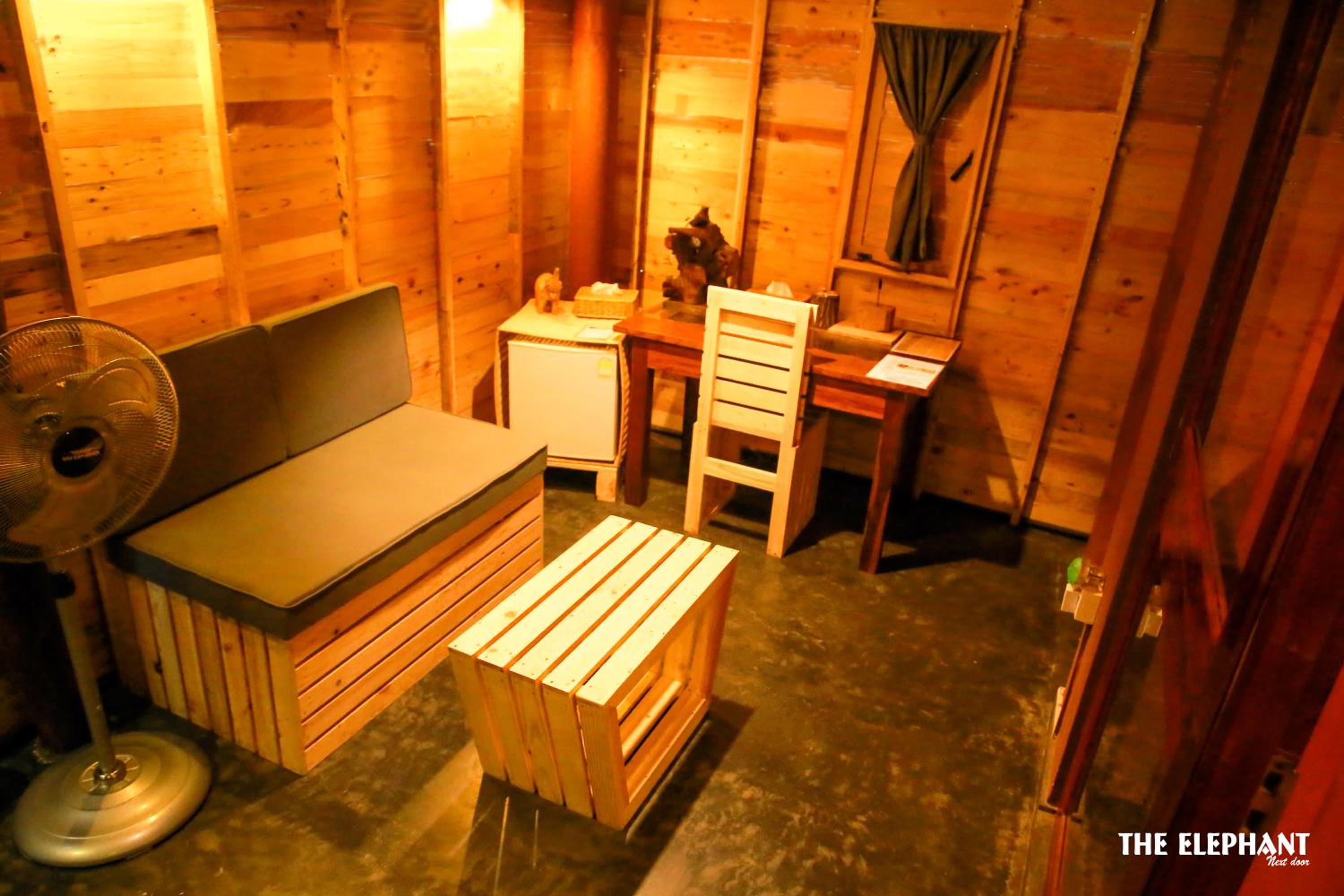 Photo 12