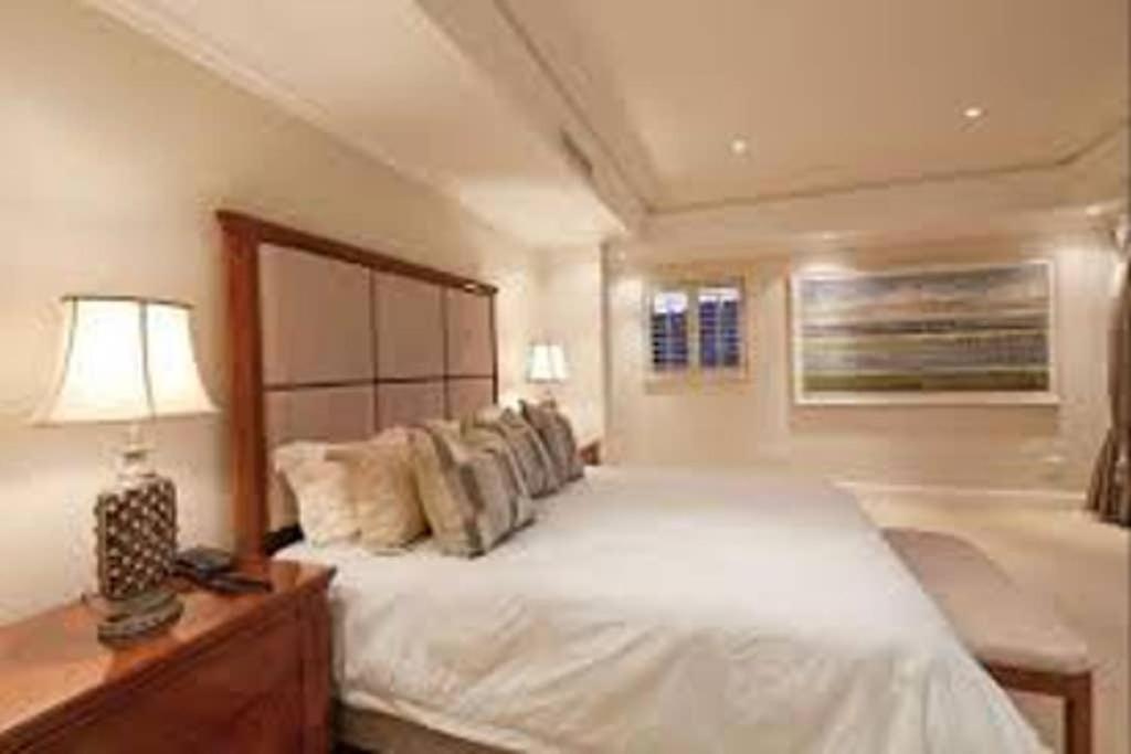 Zimbali Tinderwood Loop view 5