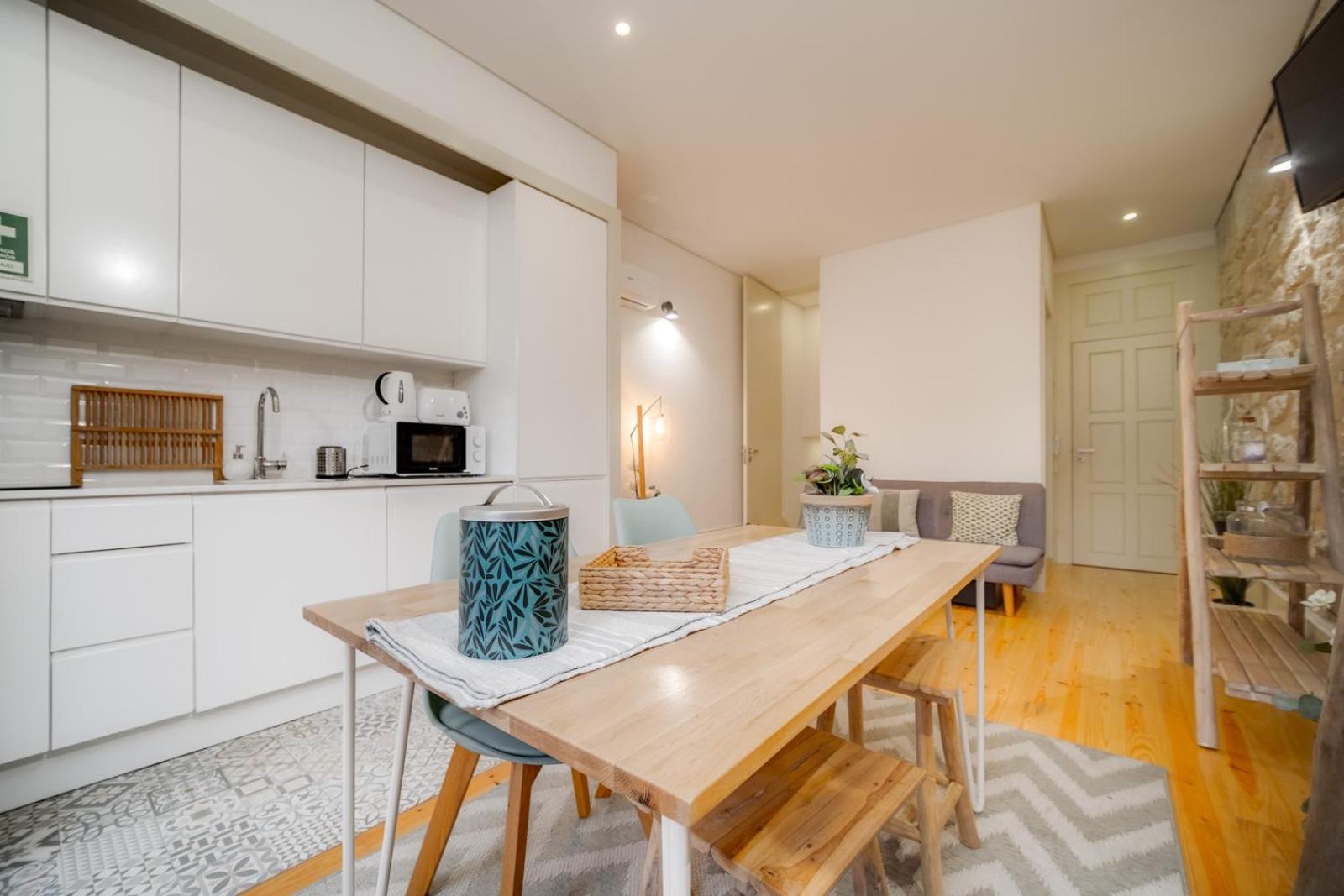 Nomad's Bonjardim City Flats