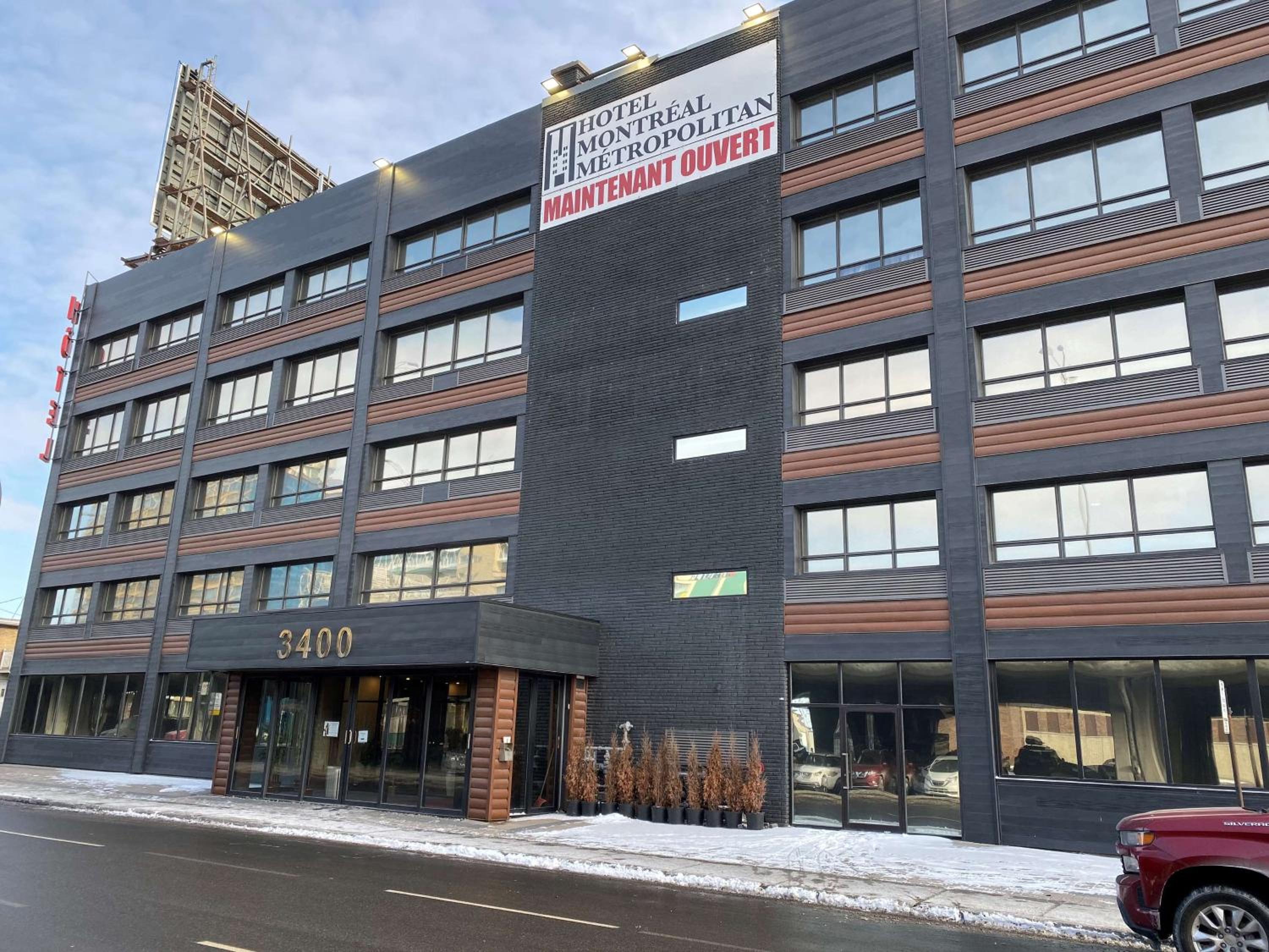 Hotel Montreal Metropolitan, BW Signature Collection - Image 1