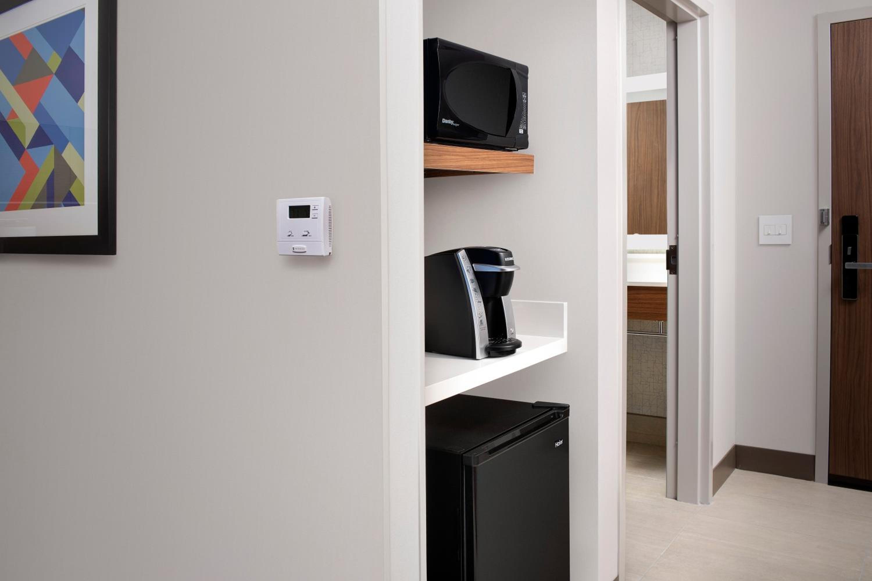 Kingsland Vacations - Holiday Inn Express Suites Kingsland I-95-Naval Base Area, an IHG Hotel - Property Image 18