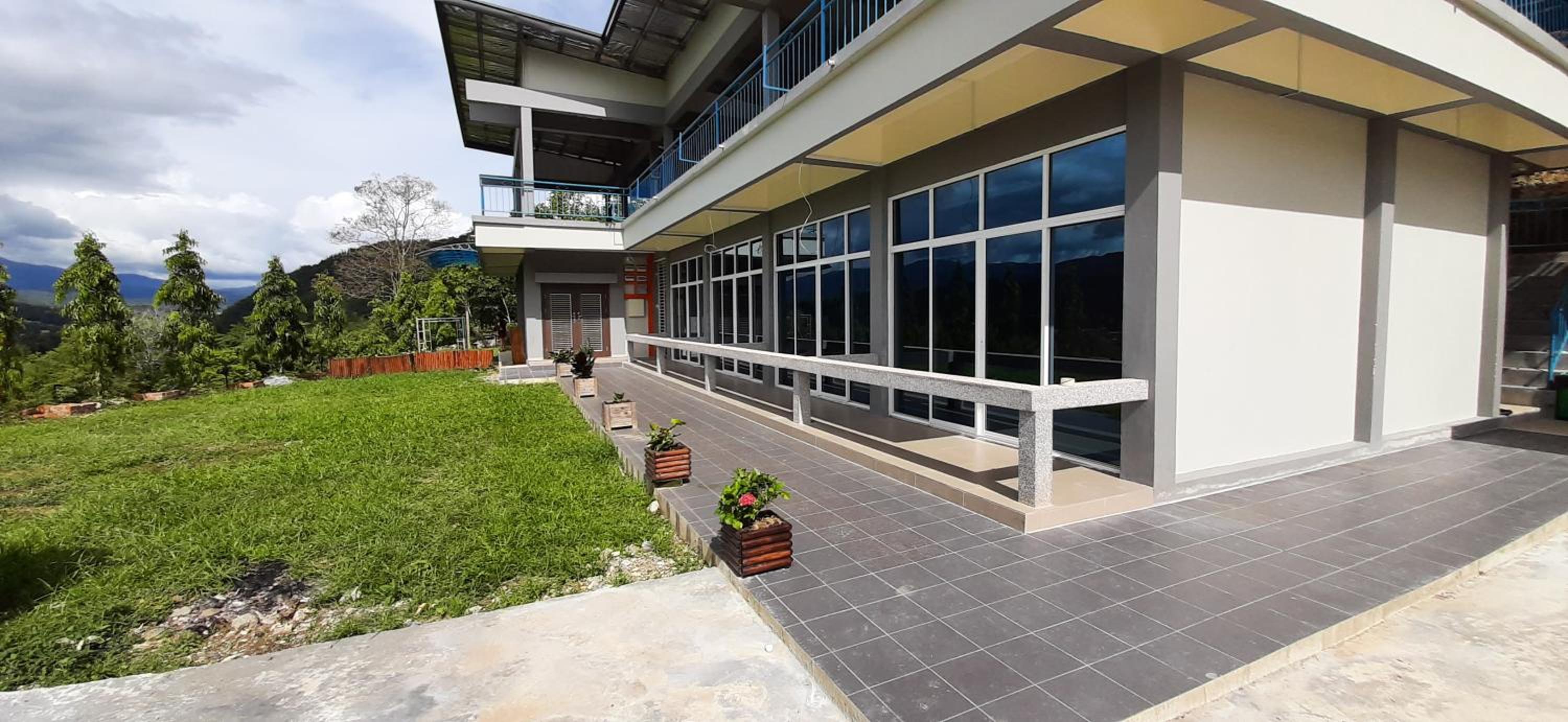 Leely Garden Valley Lodge Tambunan photo 8