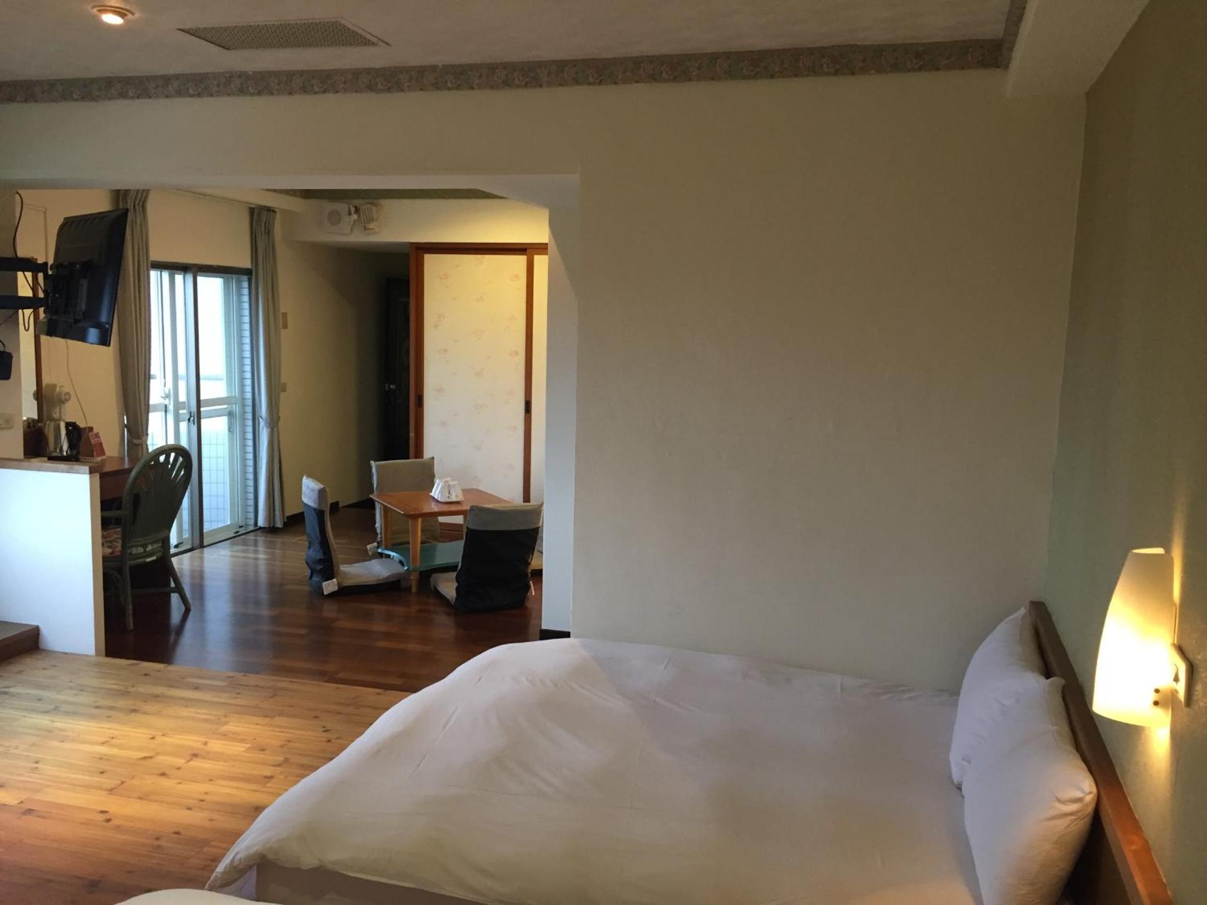 ISING HOTEL